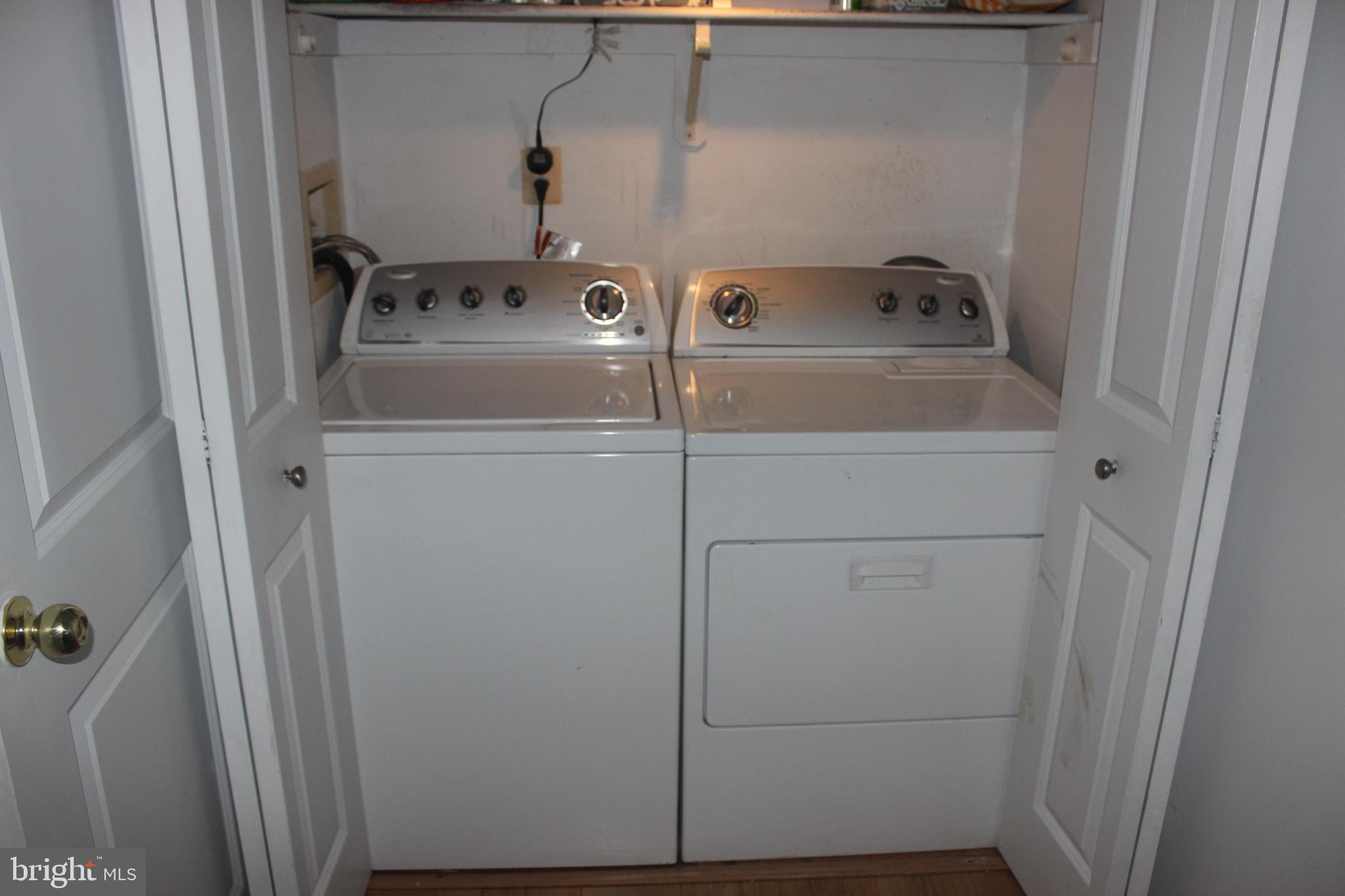 OAKS OF HARFORD - Residential