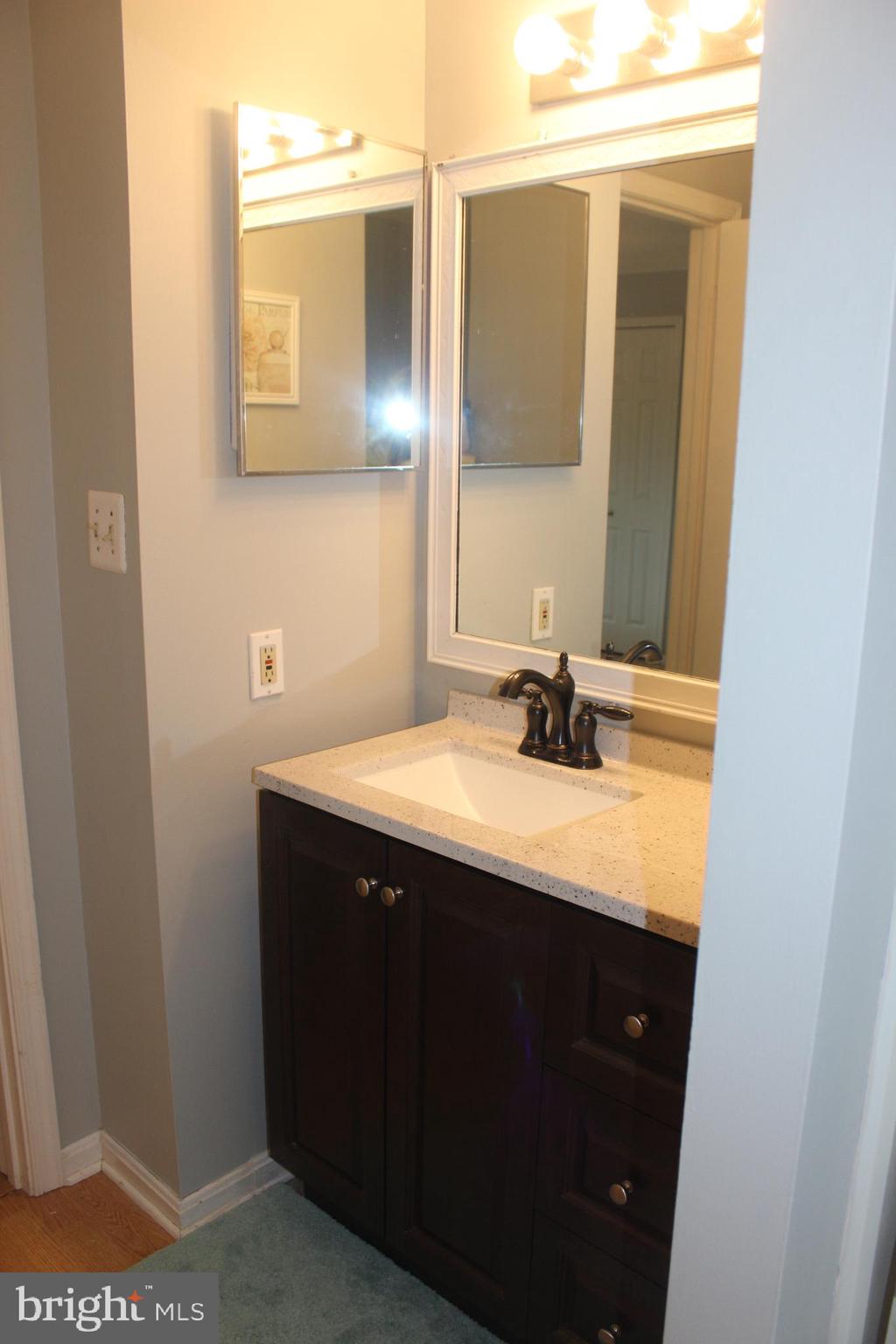 OAKS OF HARFORD - Residential