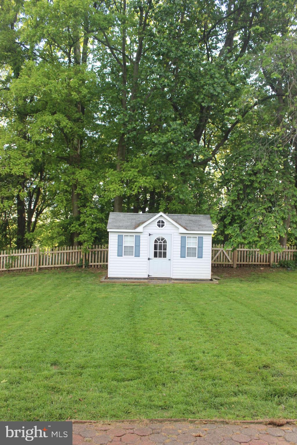 OAKS OF HARFORD - Residential