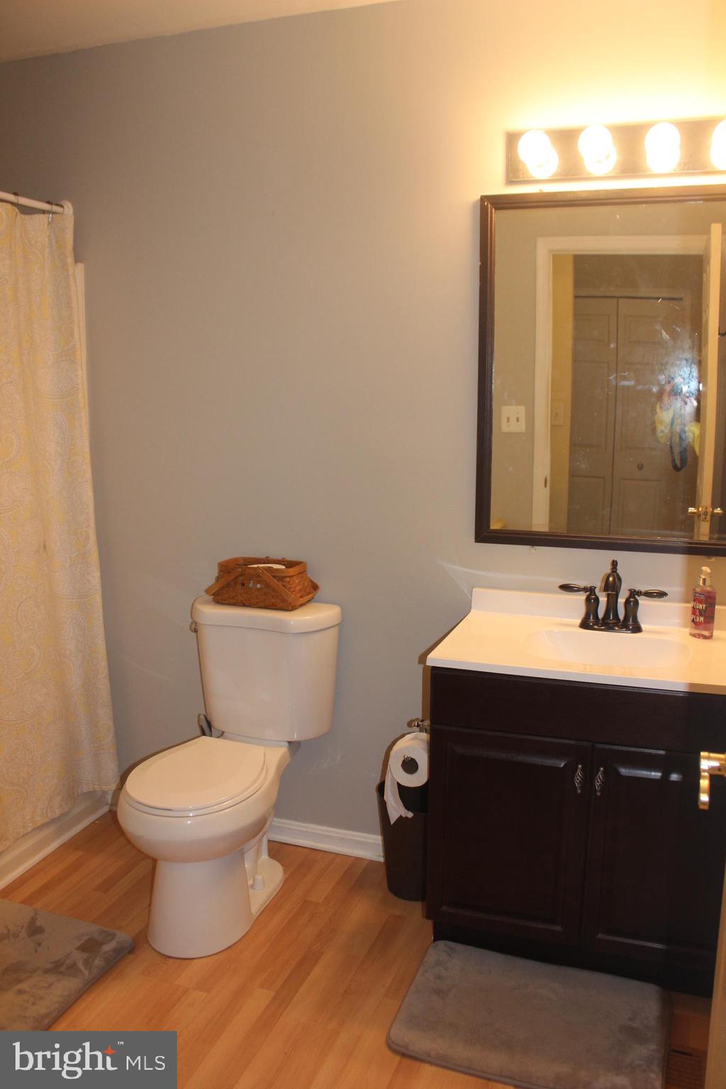 OAKS OF HARFORD - Residential