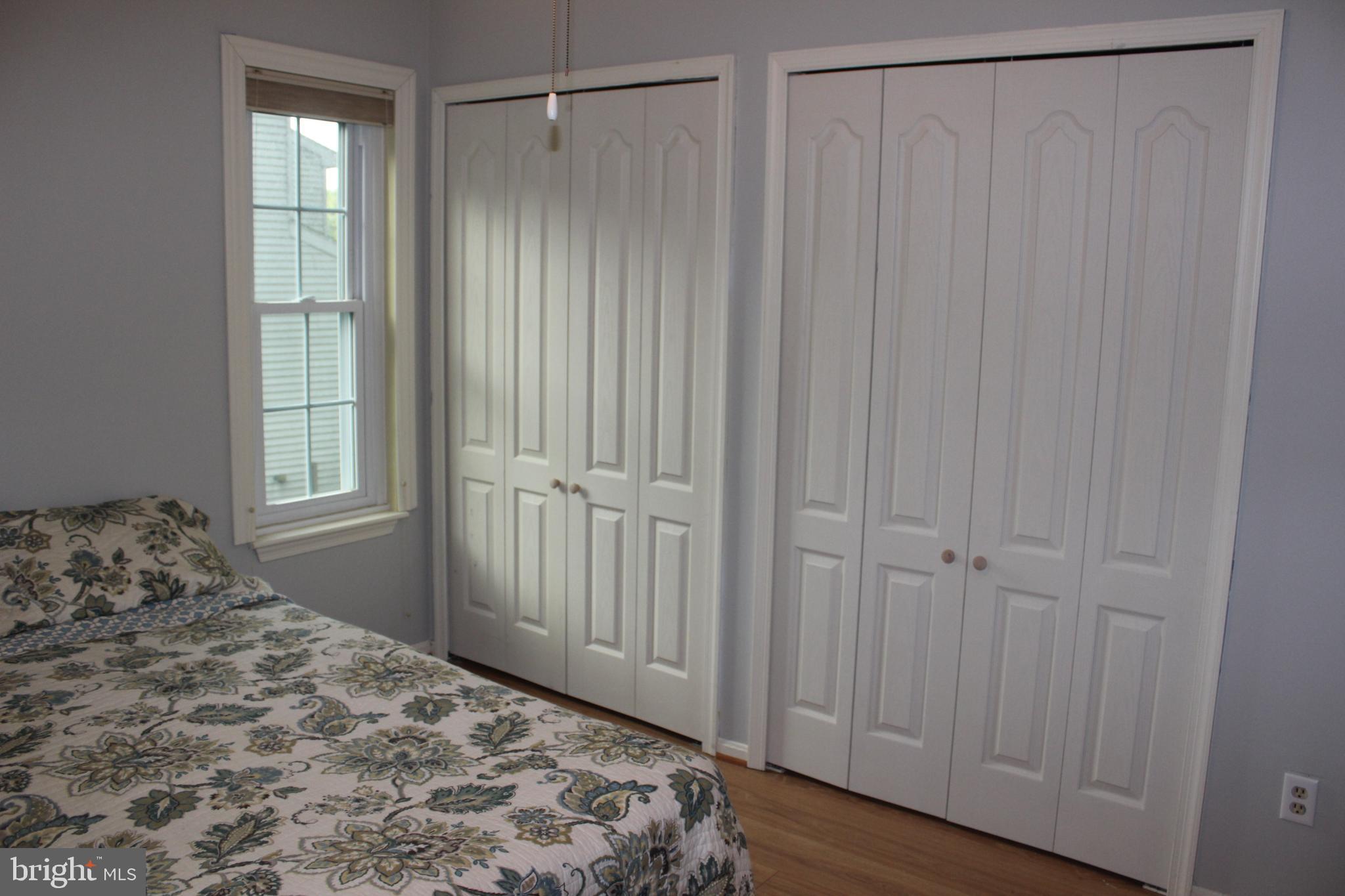 OAKS OF HARFORD - Residential