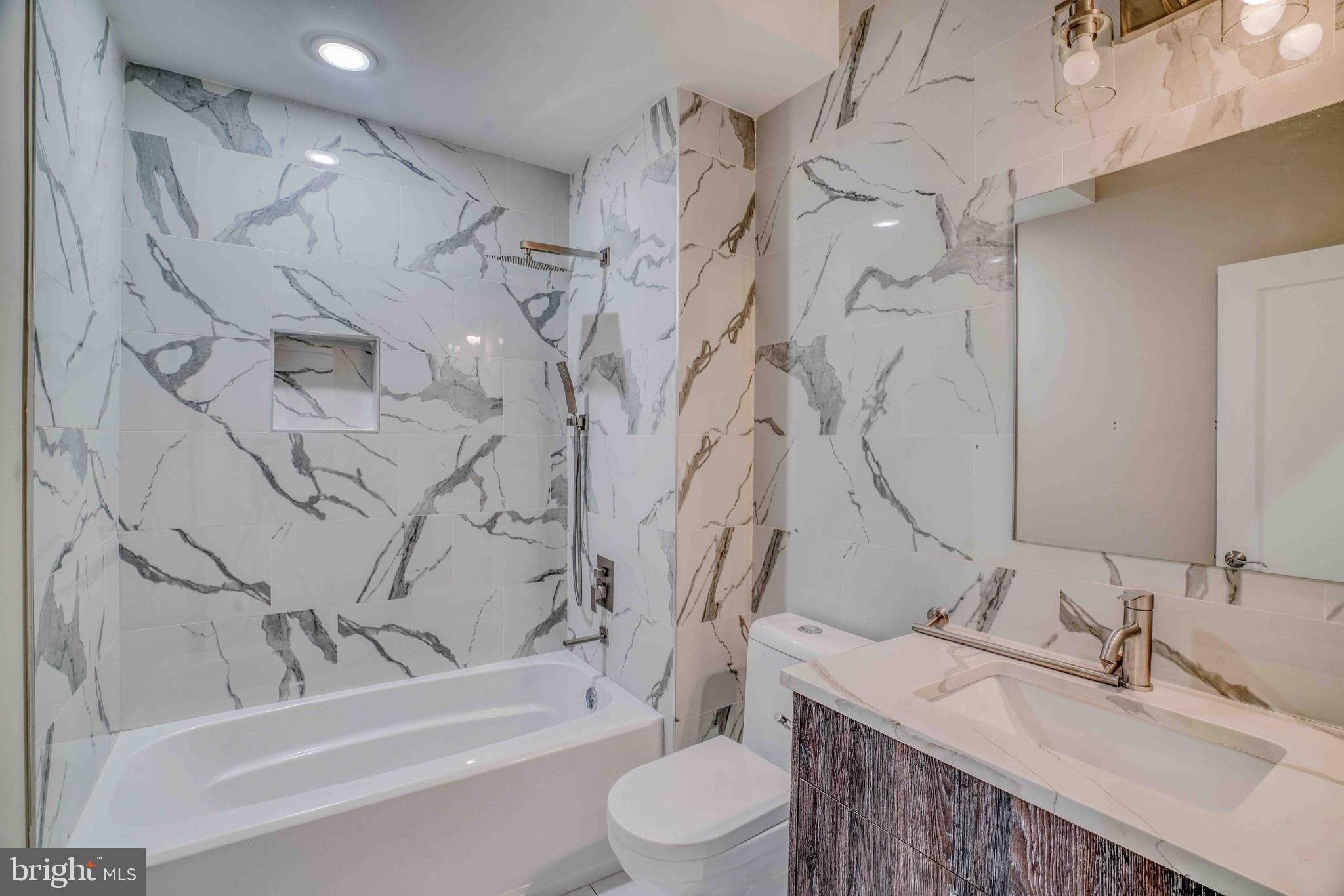 FISHTOWN - Residential Lease