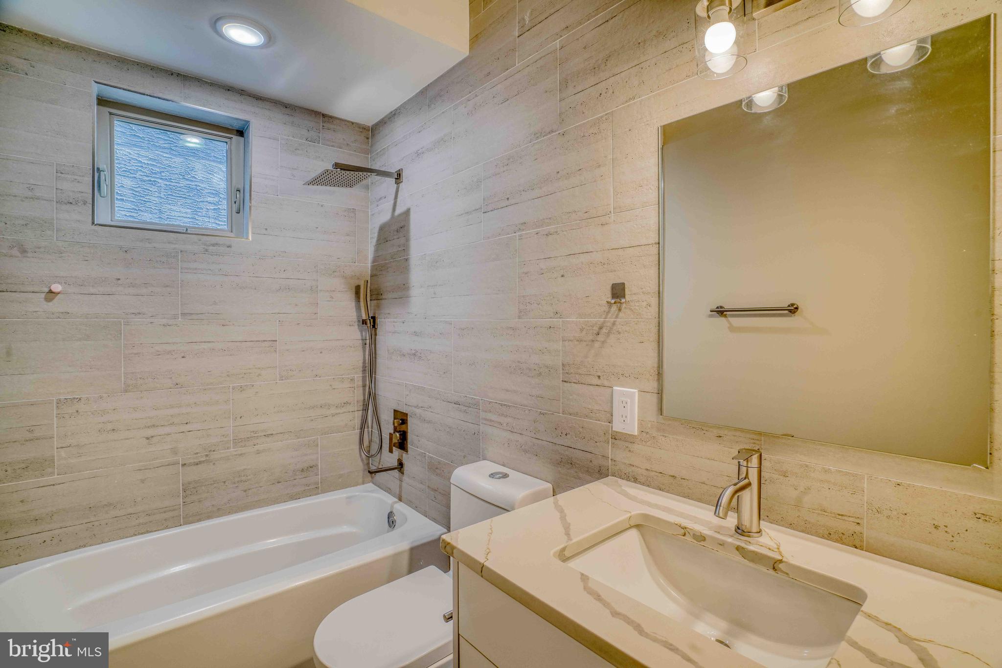 FISHTOWN - Residential Lease