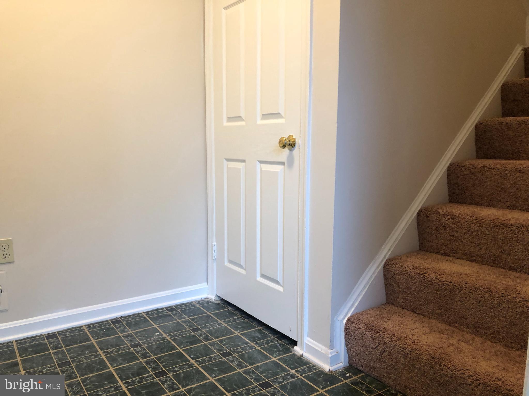 BANNISTER - Residential Lease