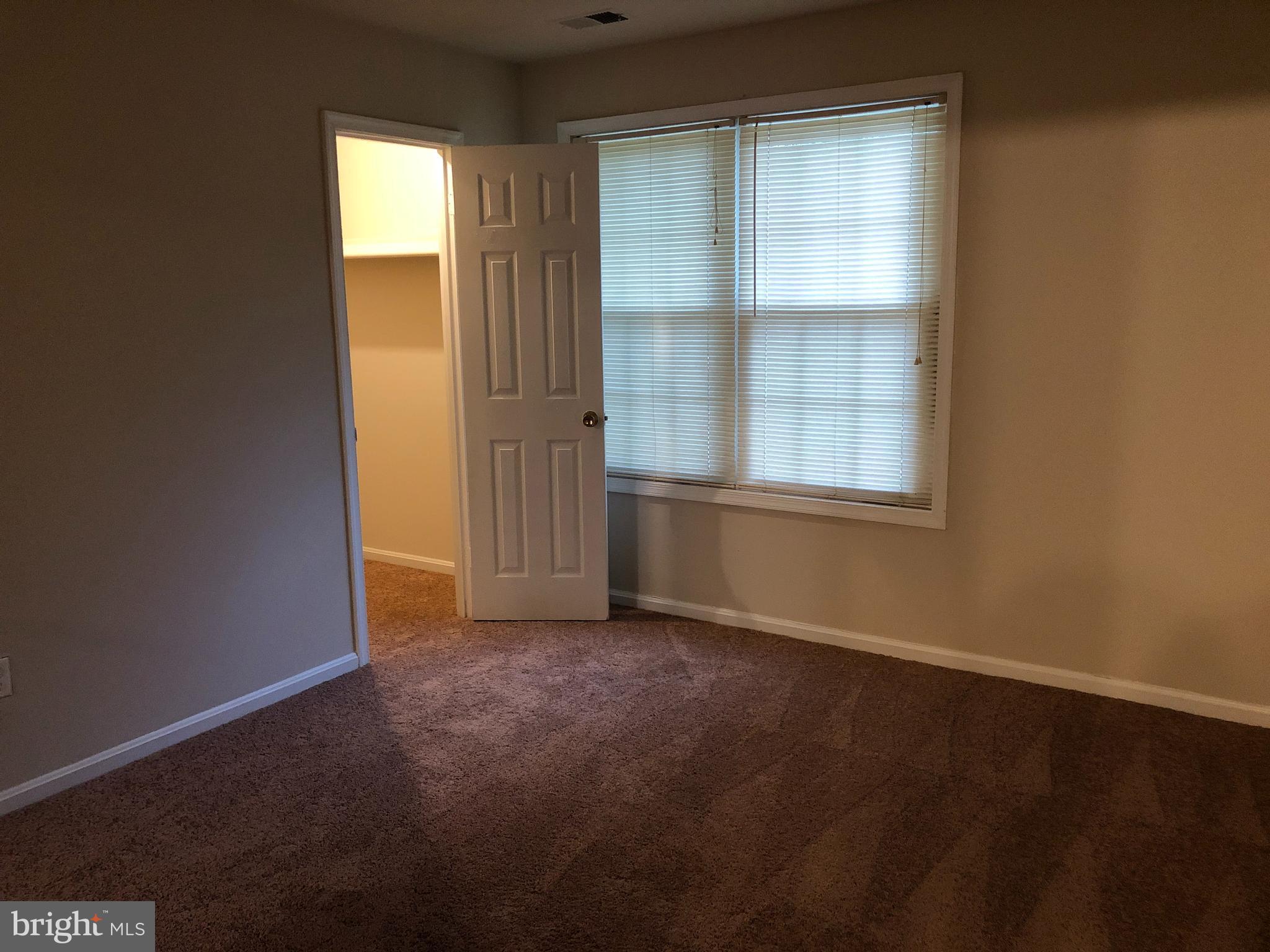 BANNISTER - Residential Lease