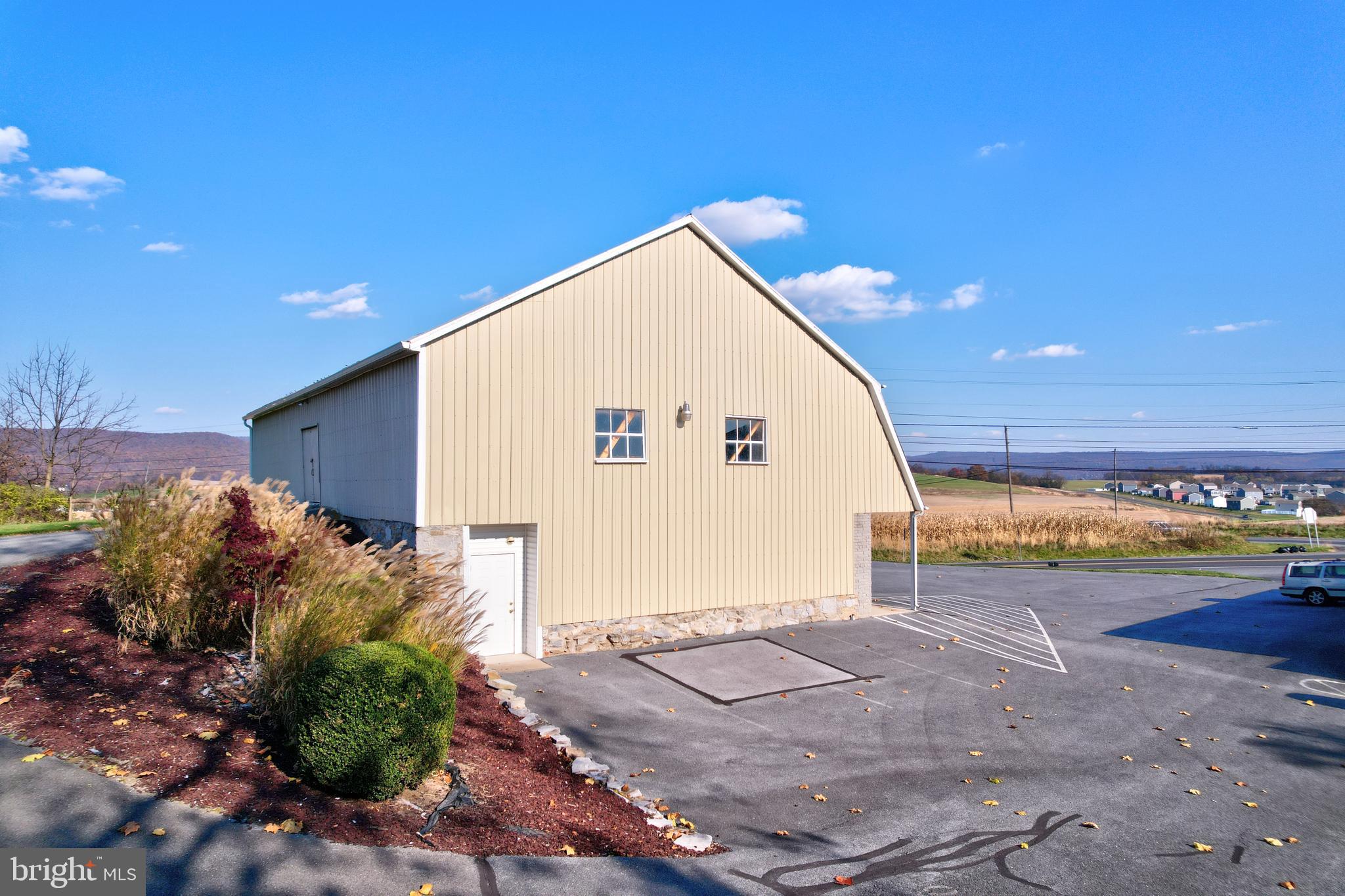 WASHINGTON TWP - Commercial Lease