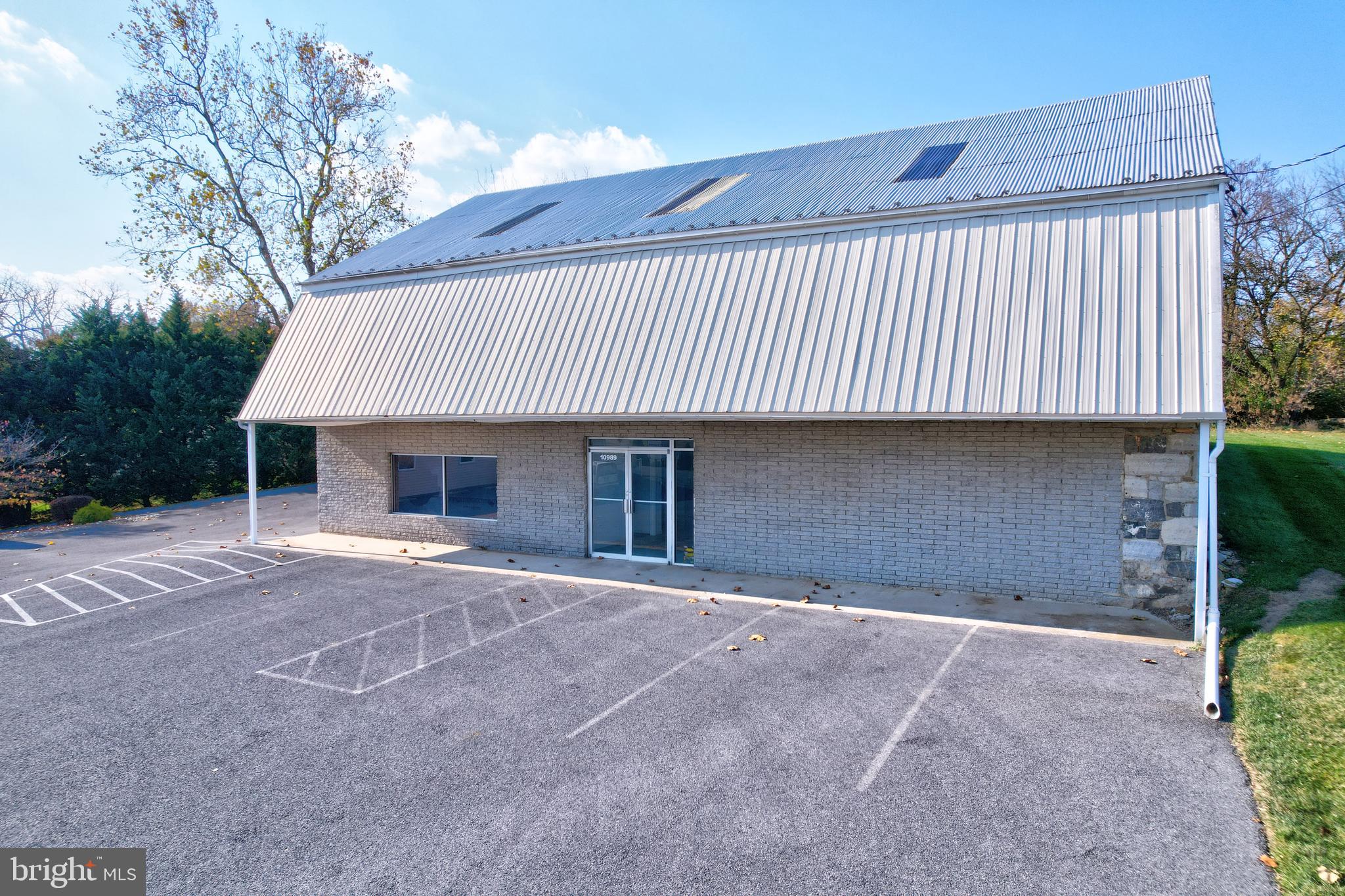 WASHINGTON TWP - Commercial Lease