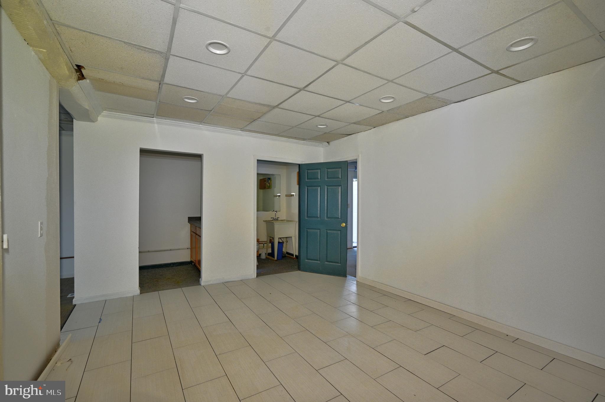 WASHINGTON TWP - Commercial Lease