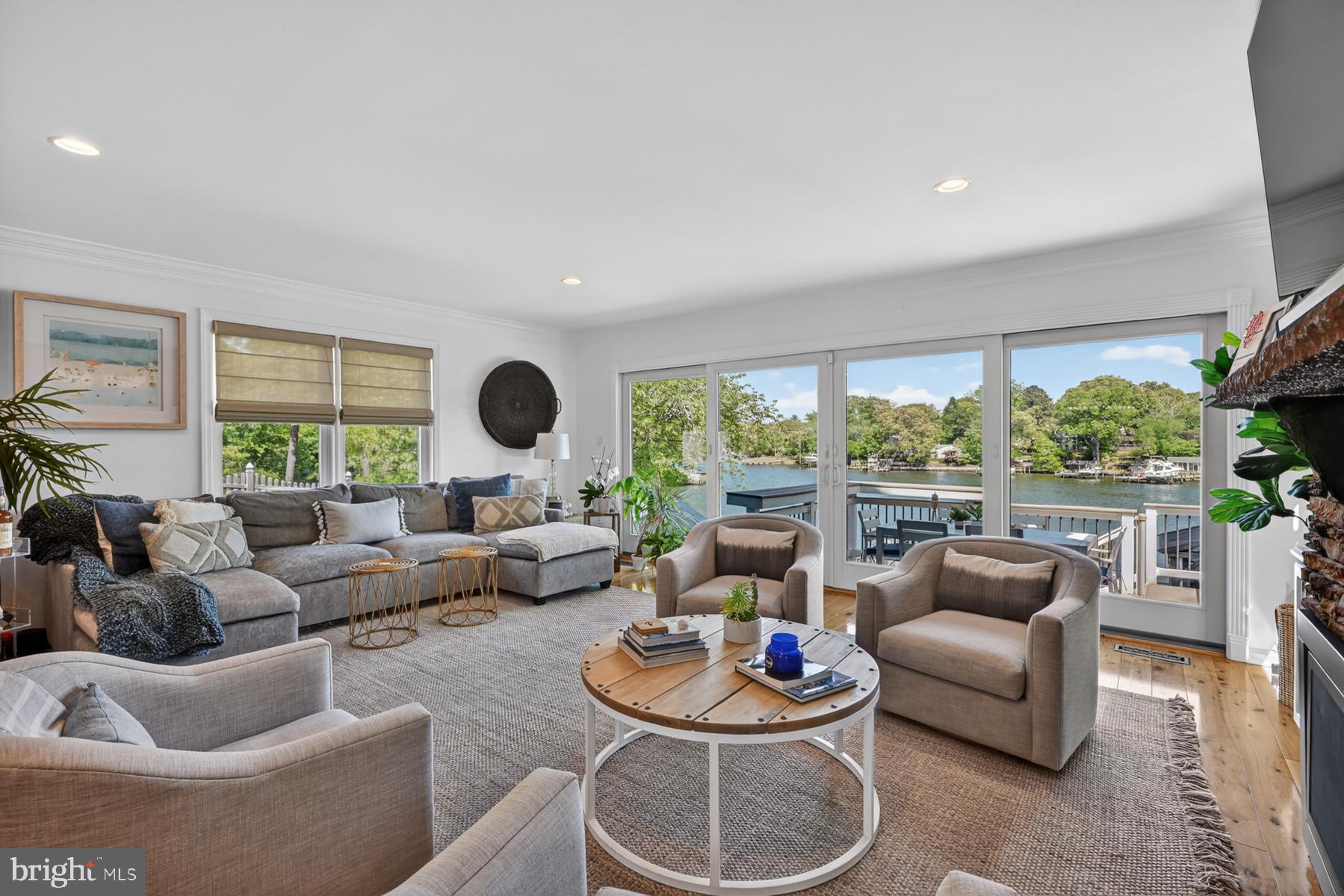 UPPER MAGOTHY BEACH - Residential