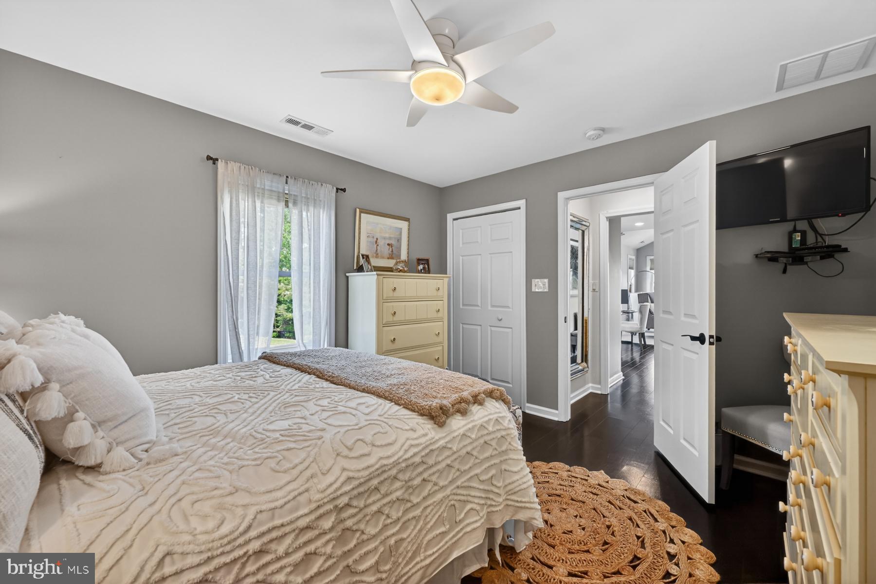 UPPER MAGOTHY BEACH - Residential