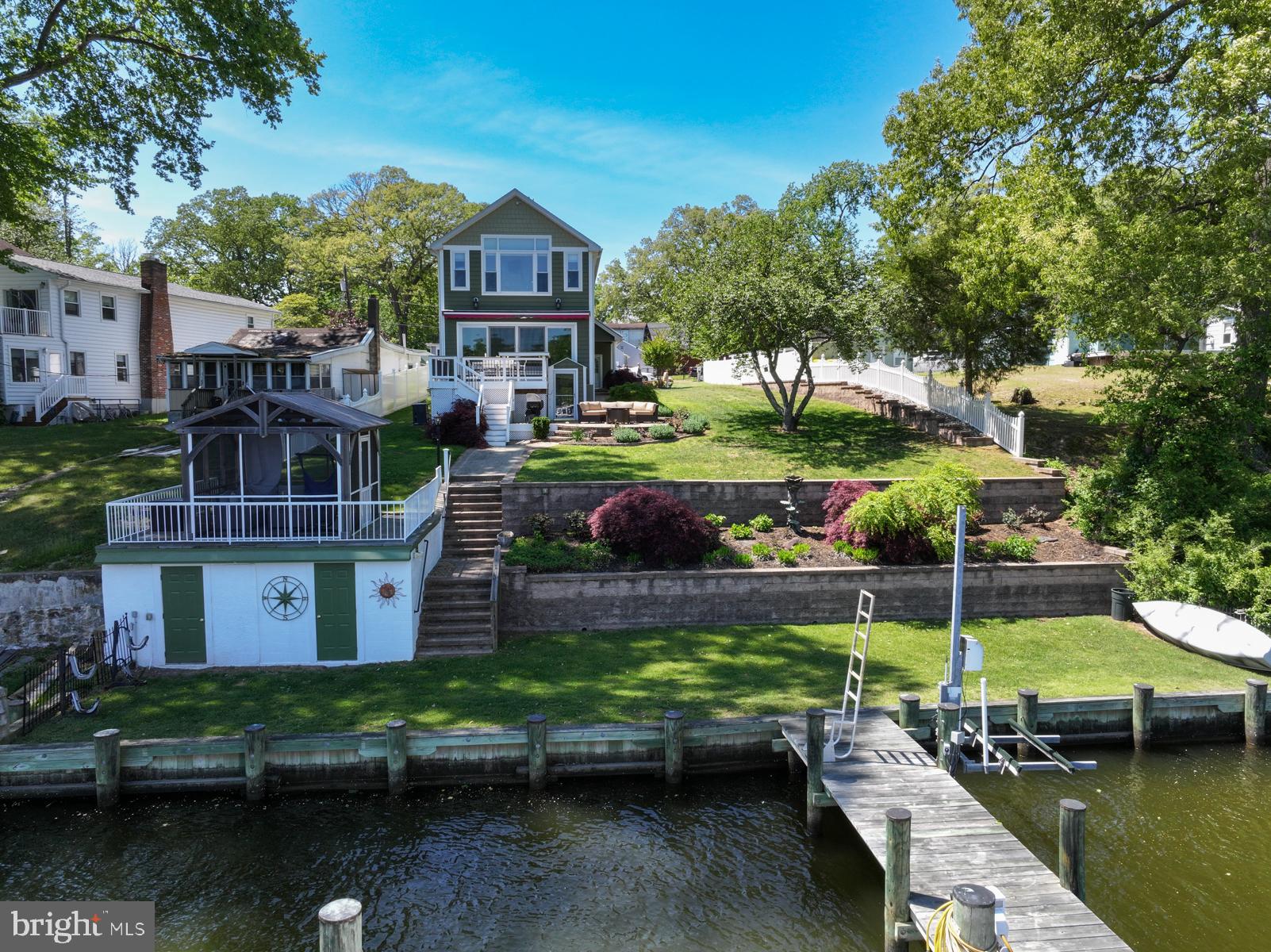 UPPER MAGOTHY BEACH - Residential