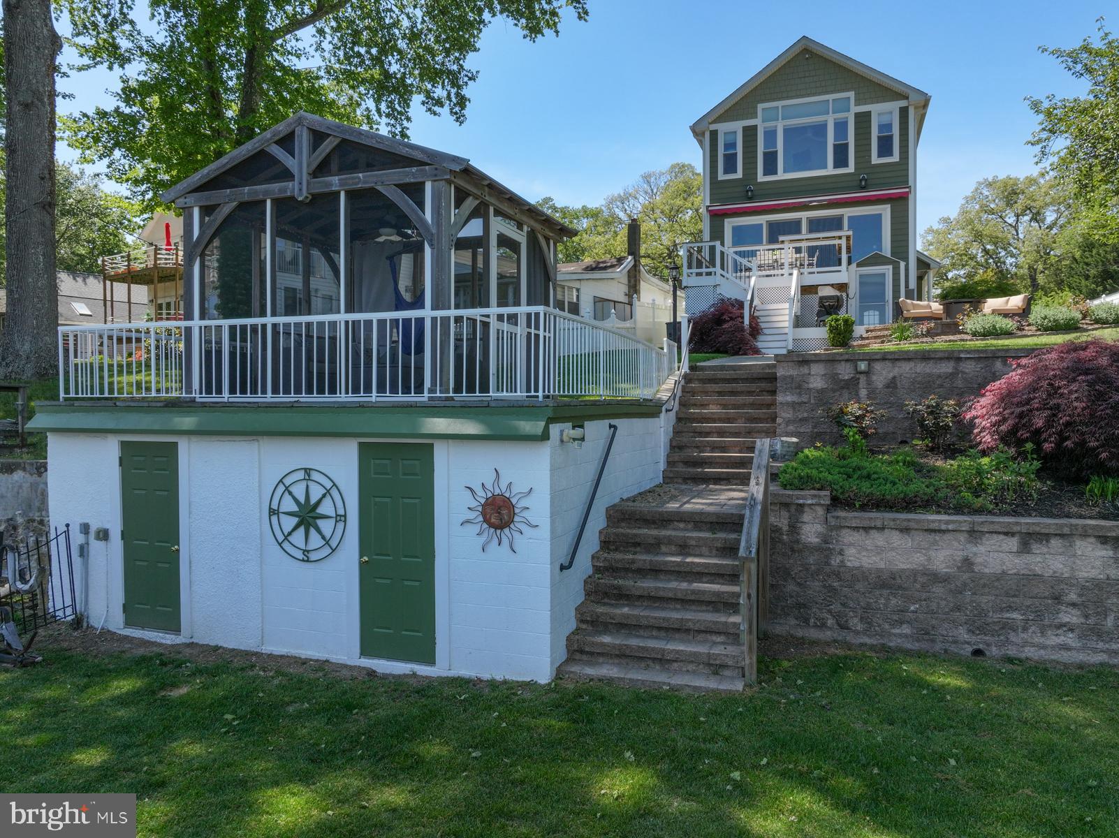 UPPER MAGOTHY BEACH - Residential