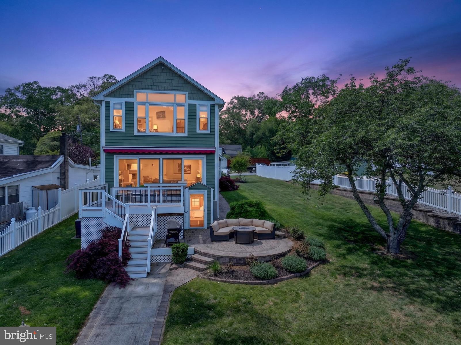 UPPER MAGOTHY BEACH - Residential