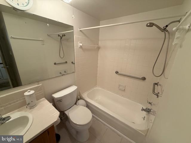 SUMMIT CHASE - Residential