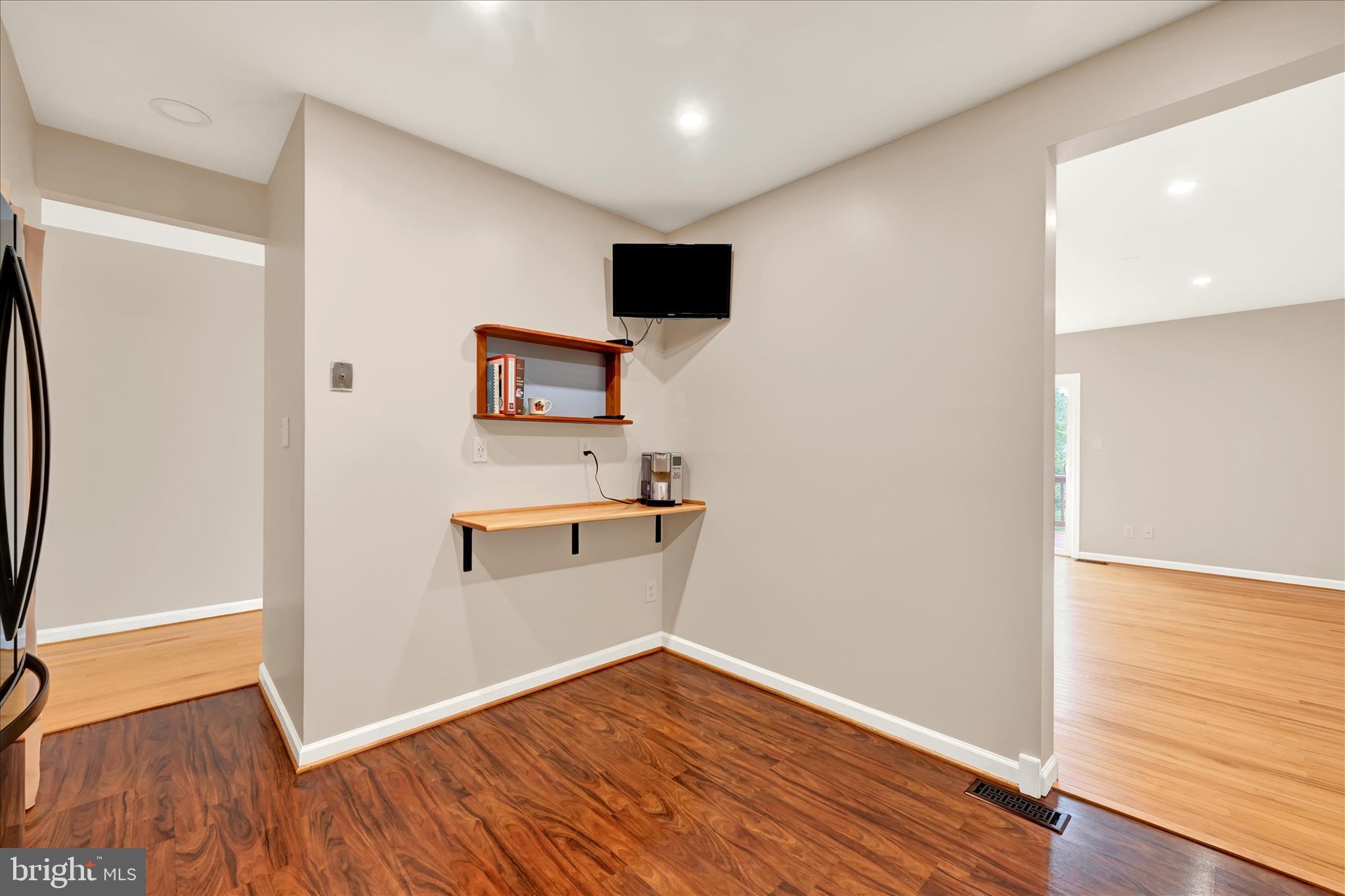CHAPEL HILL - Residential