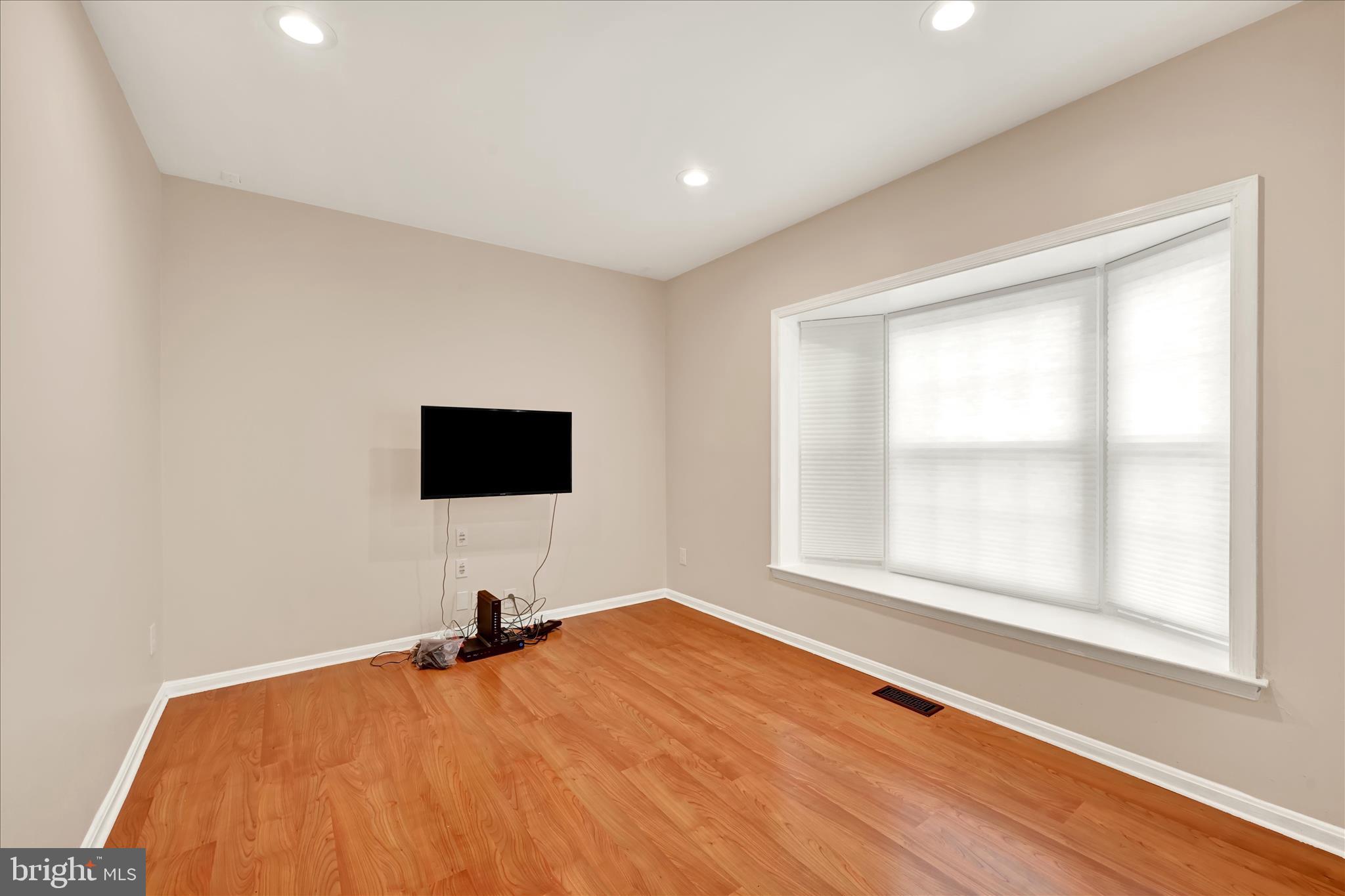 CHAPEL HILL - Residential