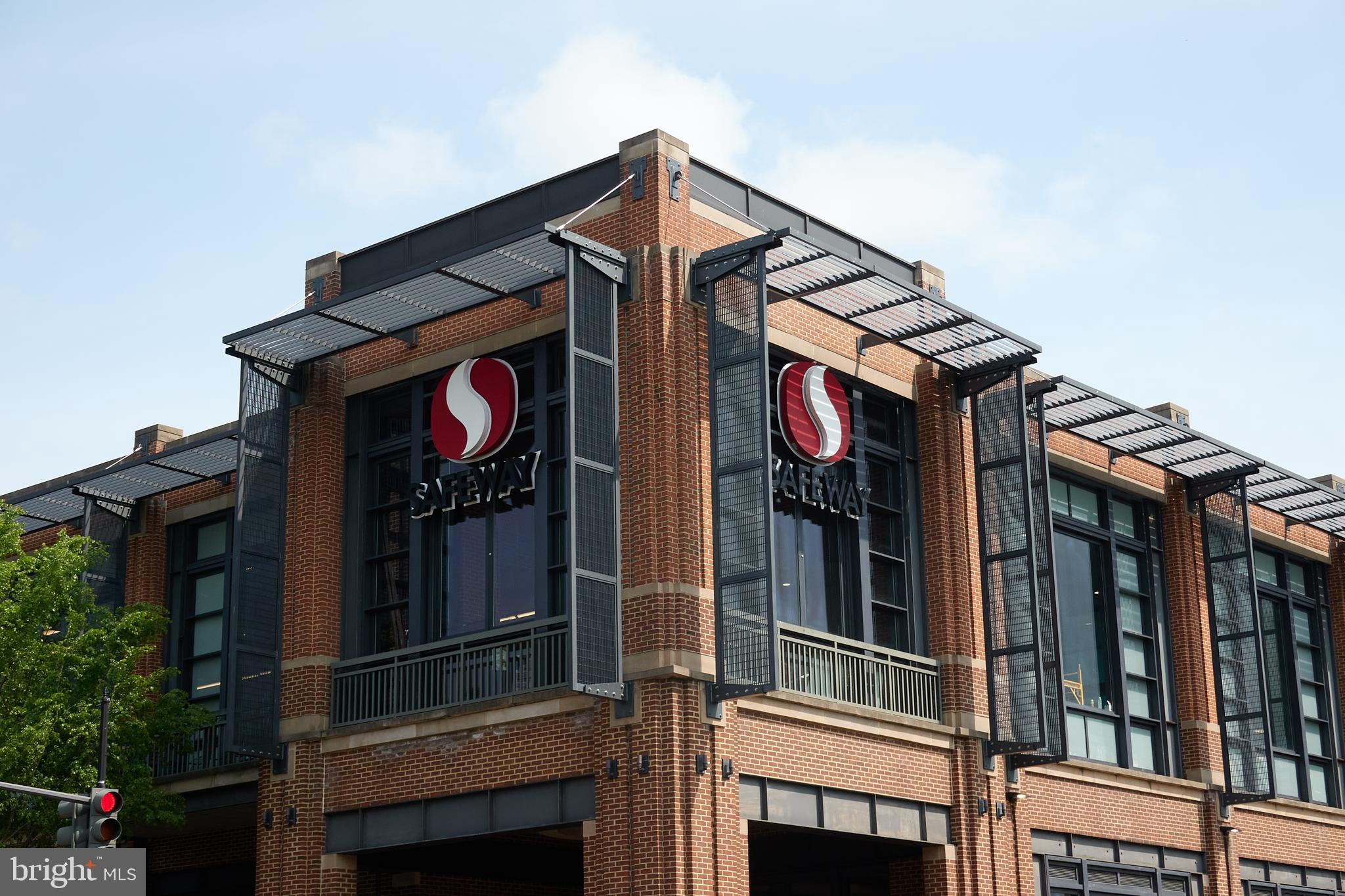 OBSERVATORY CIRCLE - Residential