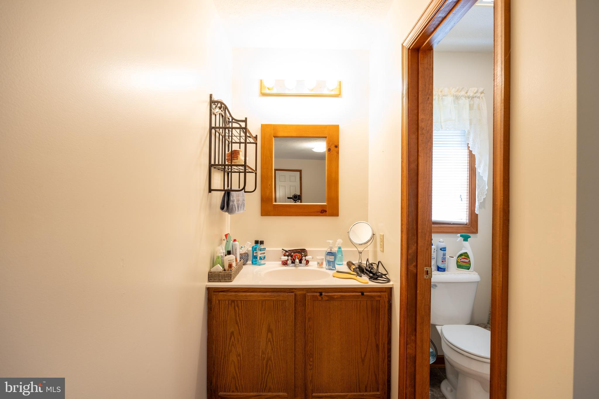 CHENOWETH HILLS - Residential