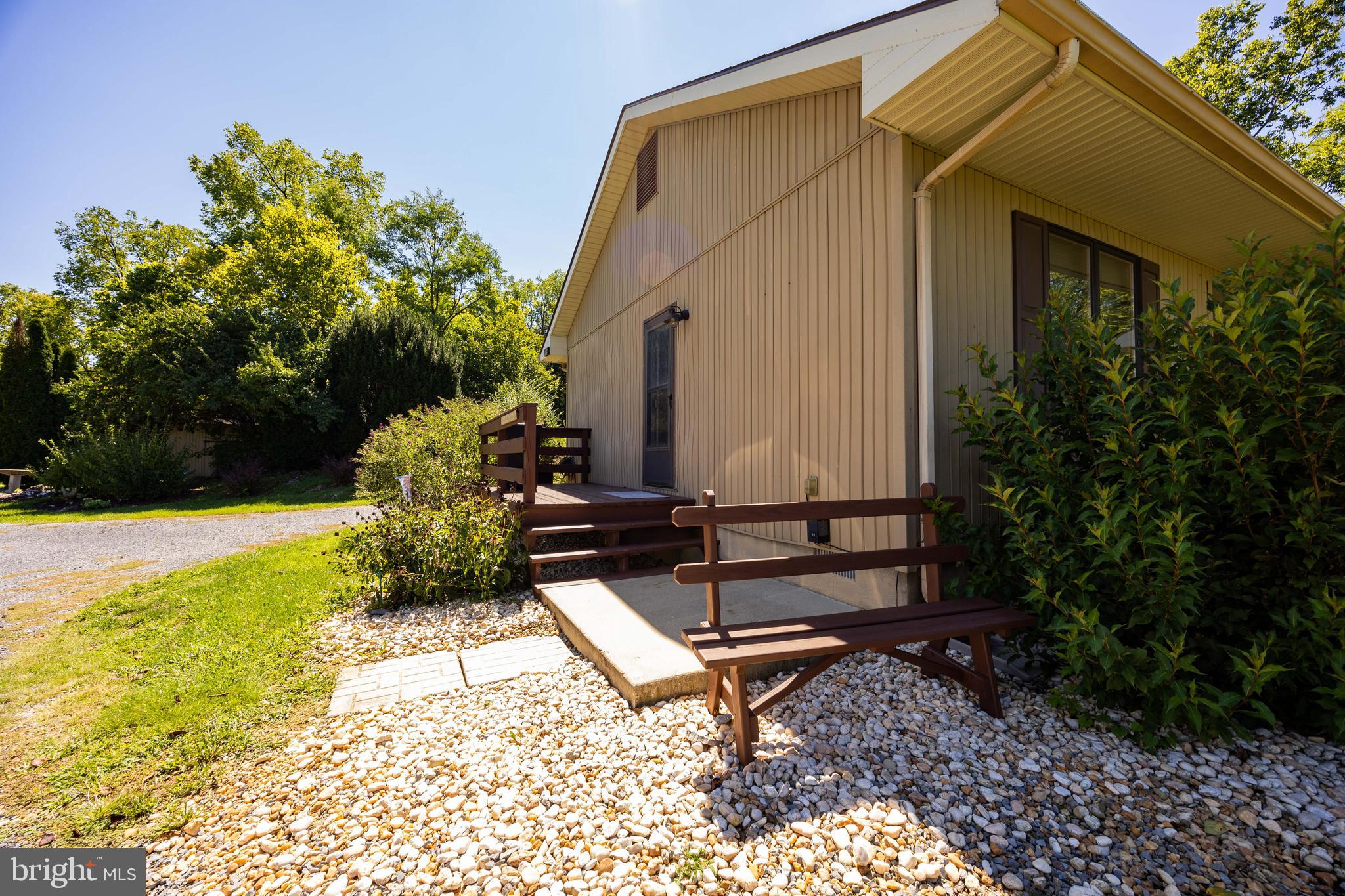 CHENOWETH HILLS - Residential