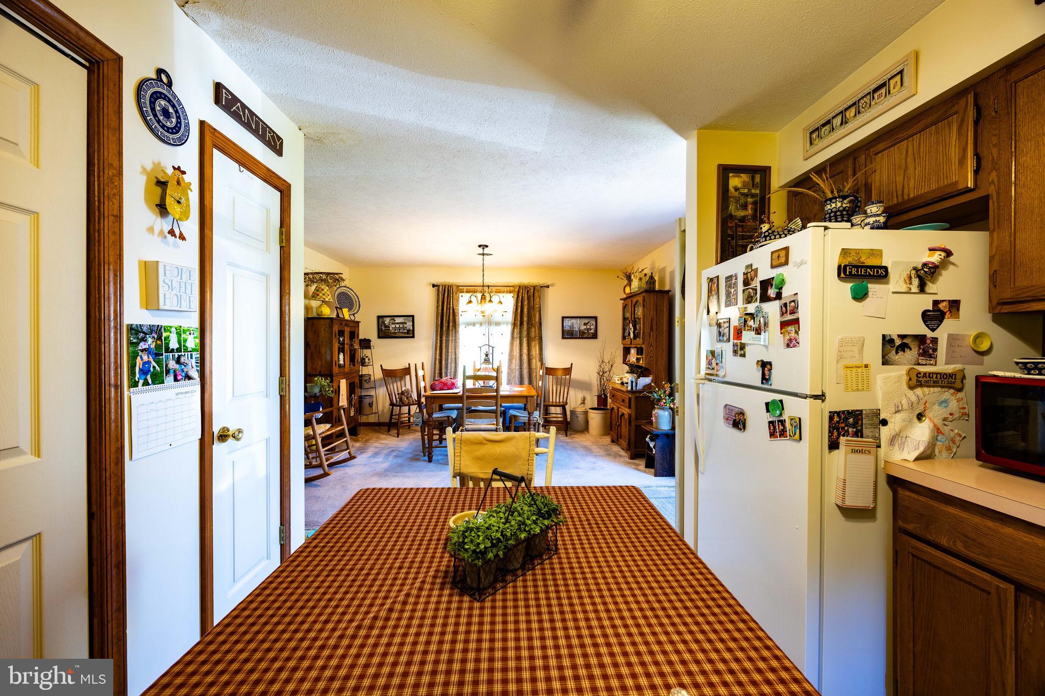 CHENOWETH HILLS - Residential