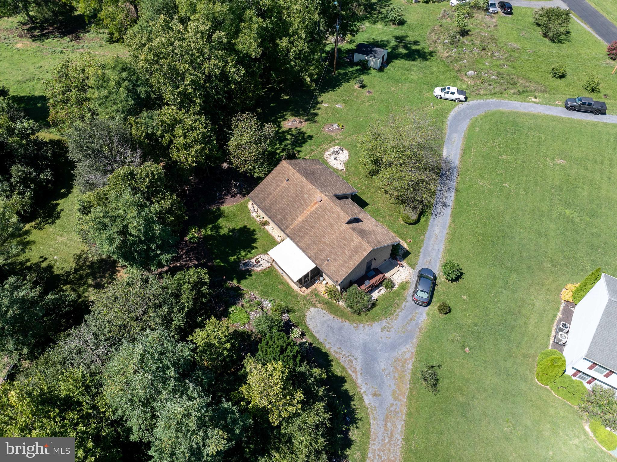 CHENOWETH HILLS - Residential