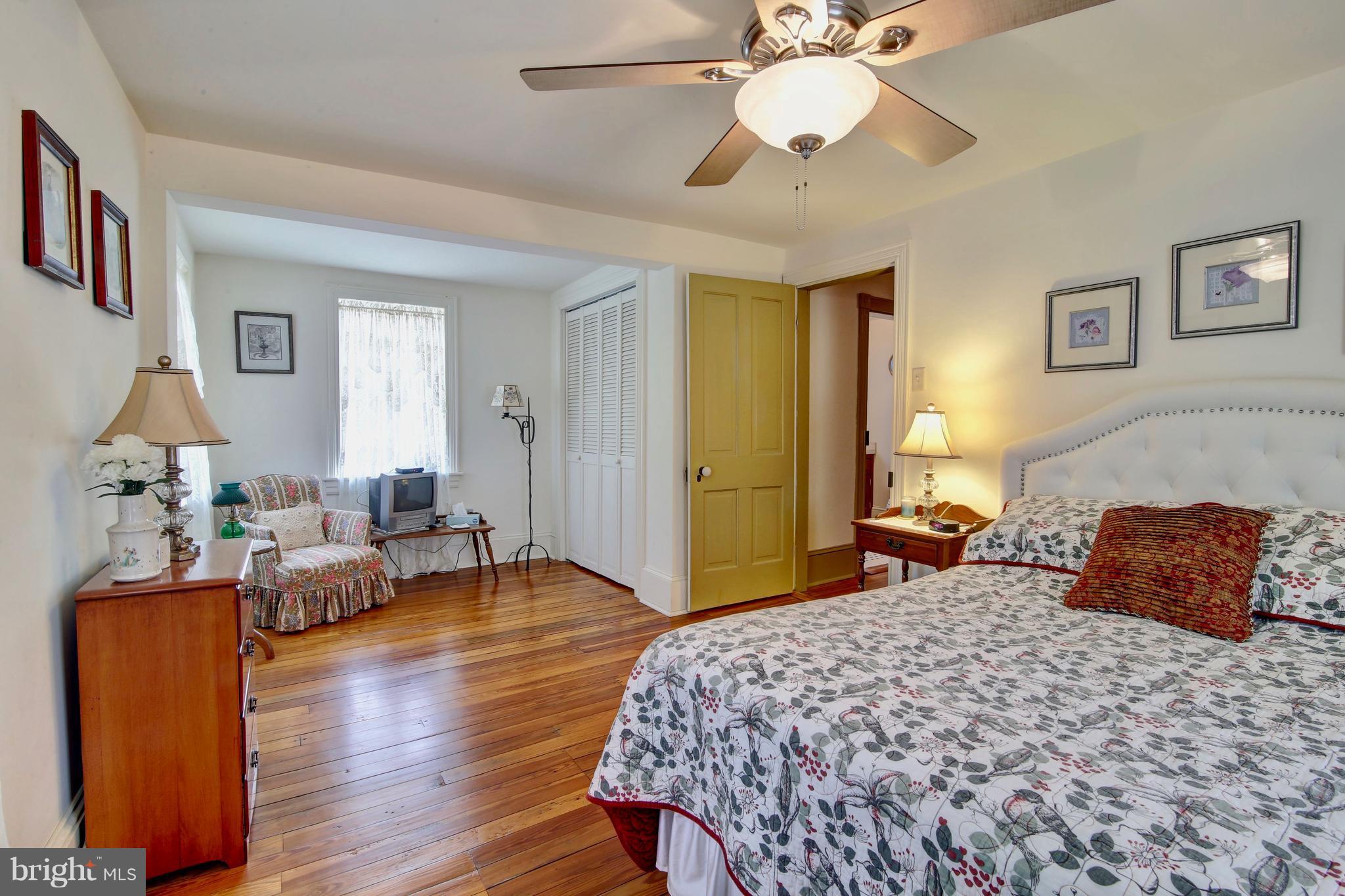 SHARPSBURG - Residential