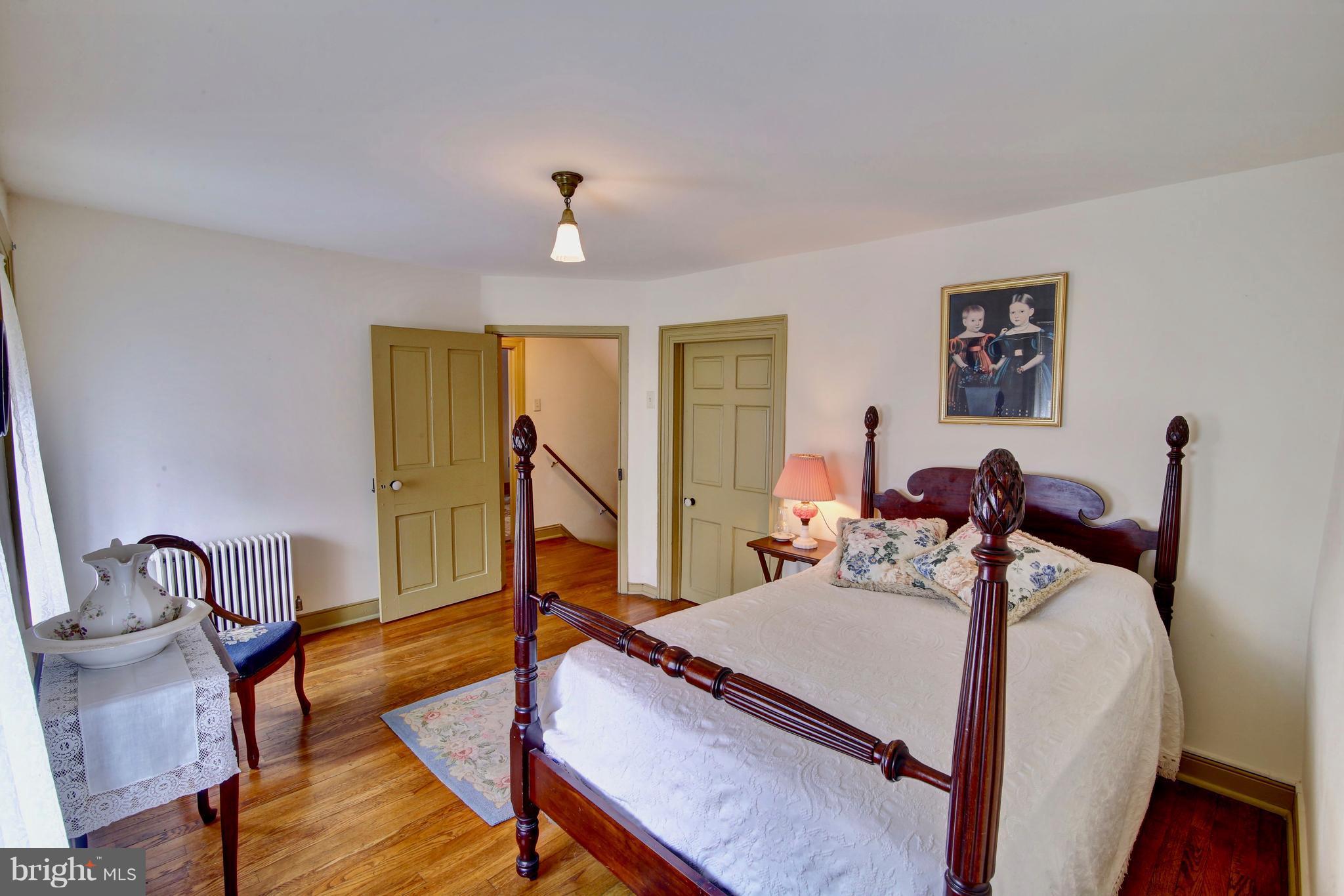 SHARPSBURG - Residential