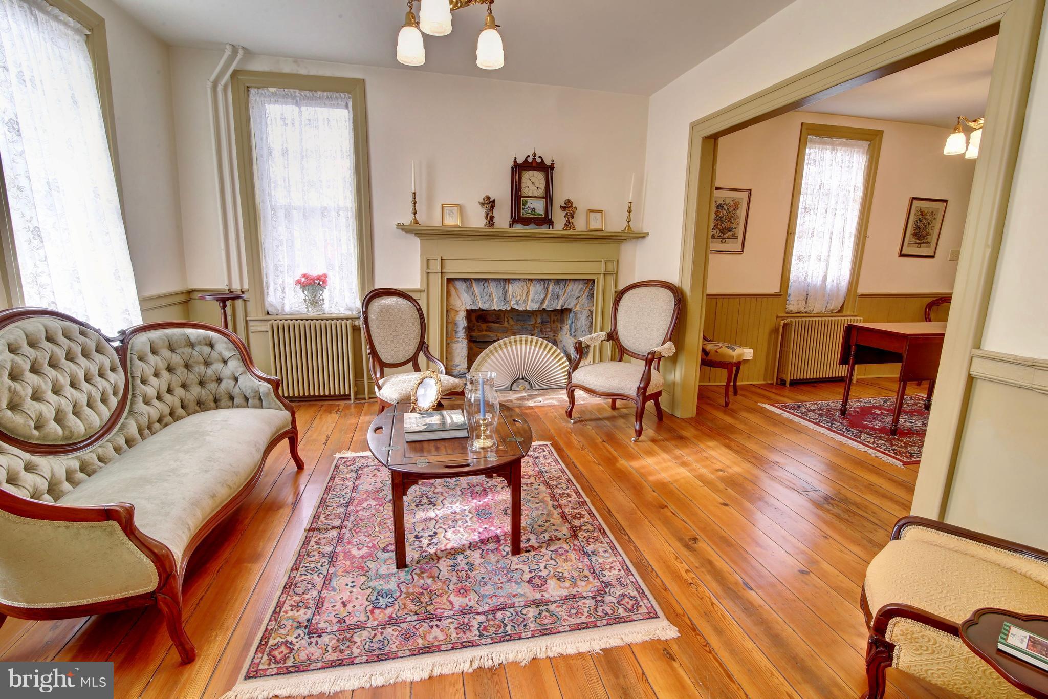 SHARPSBURG - Residential