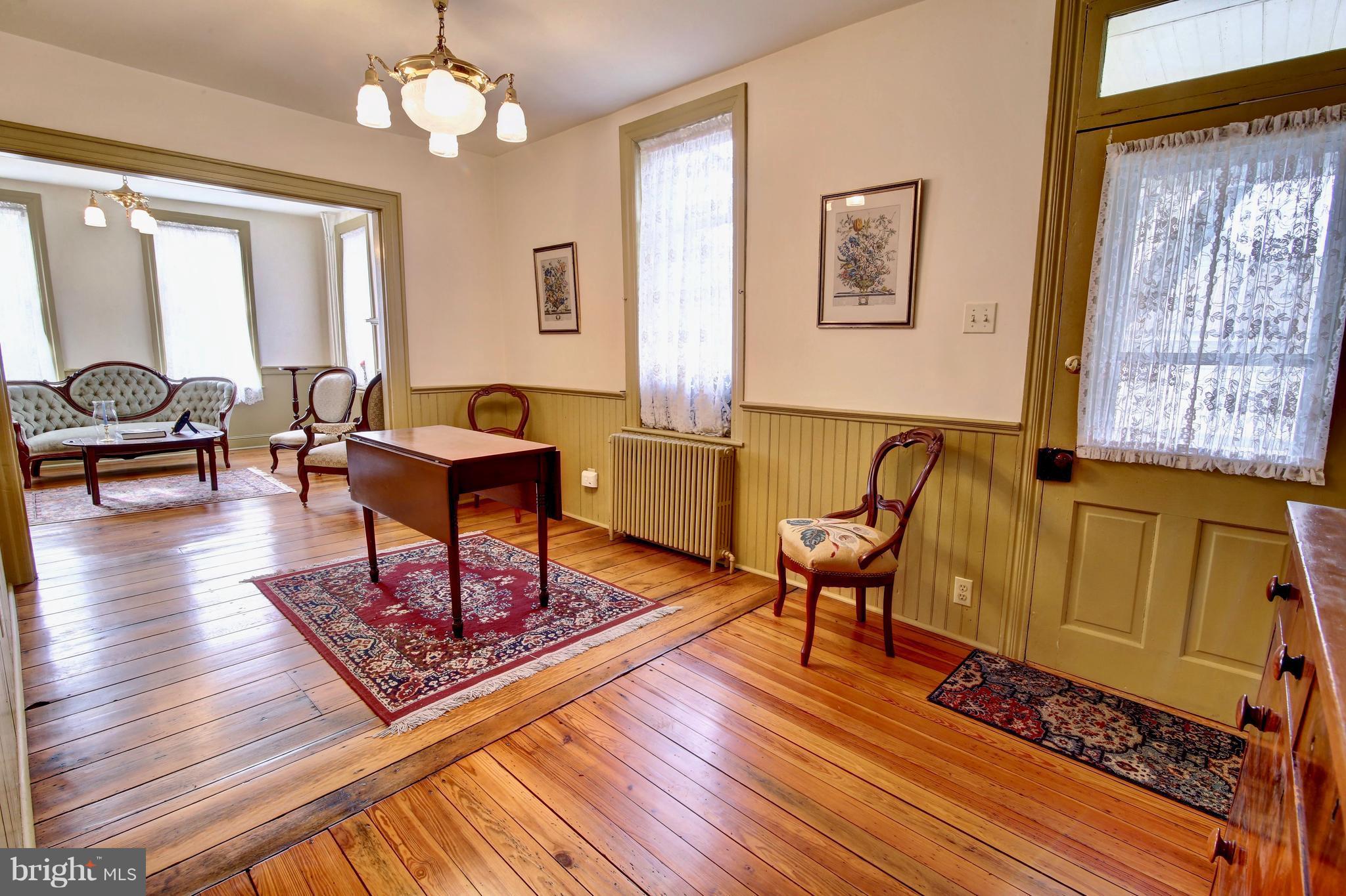 SHARPSBURG - Residential