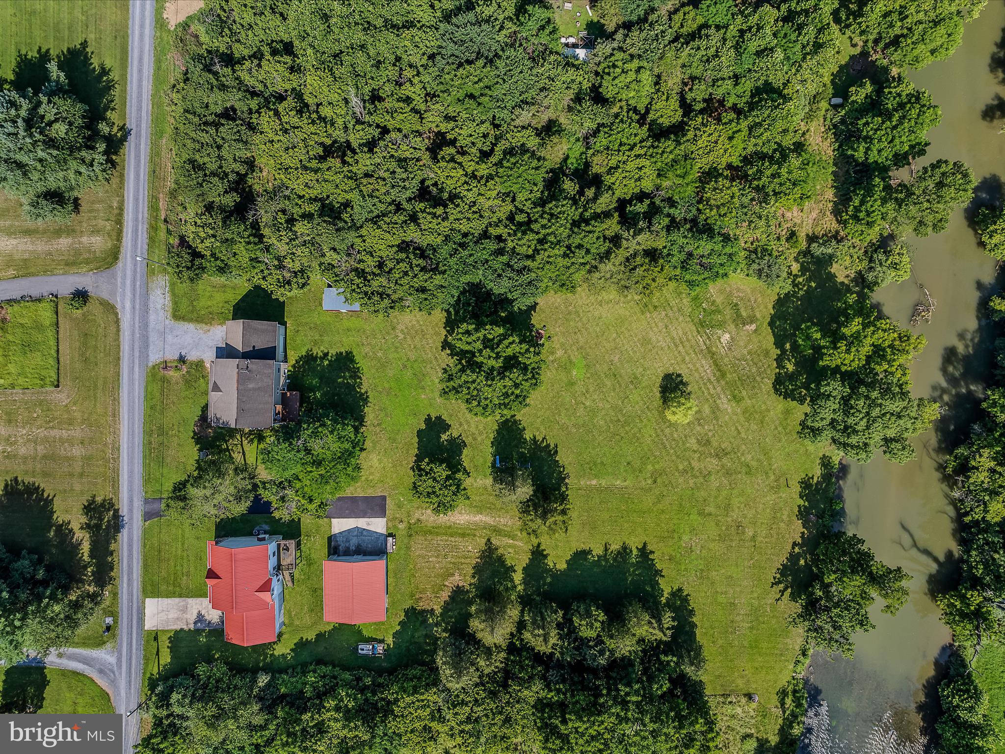 HIDDEN RIVER - Residential