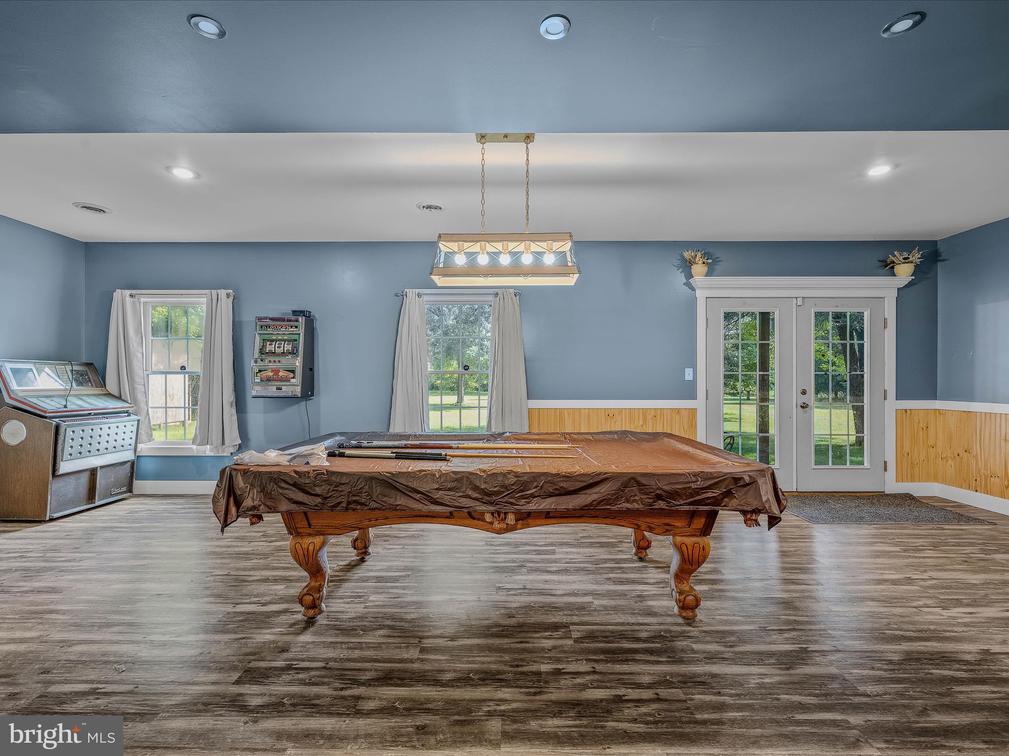 HIDDEN RIVER - Residential