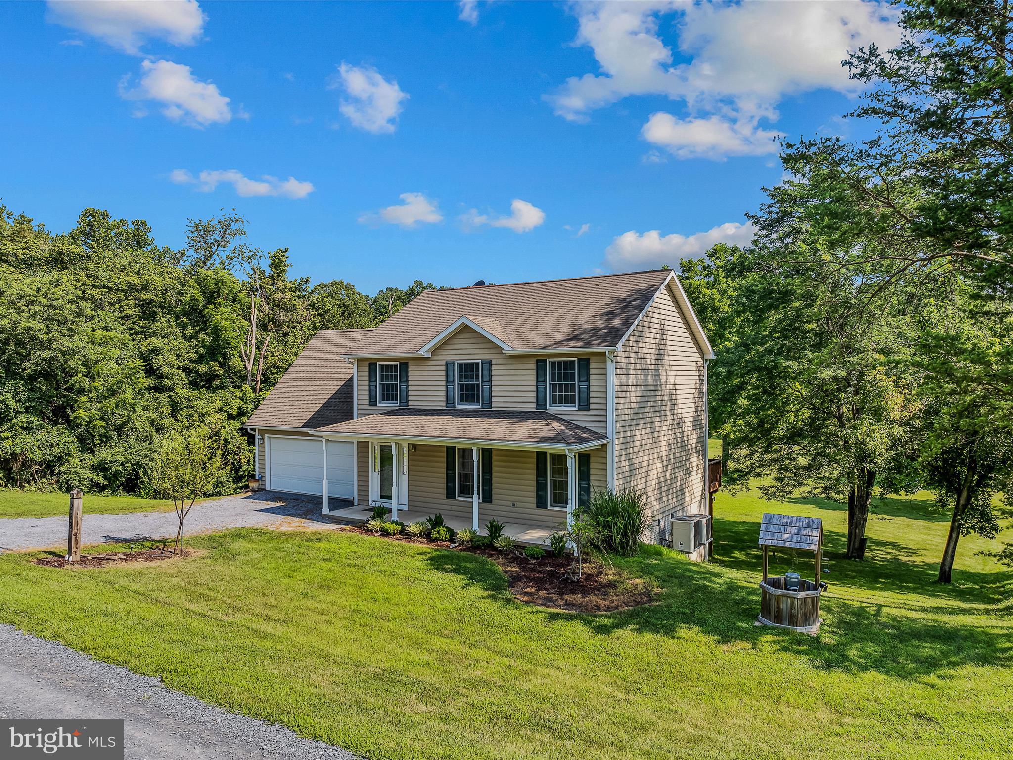 HIDDEN RIVER - Residential