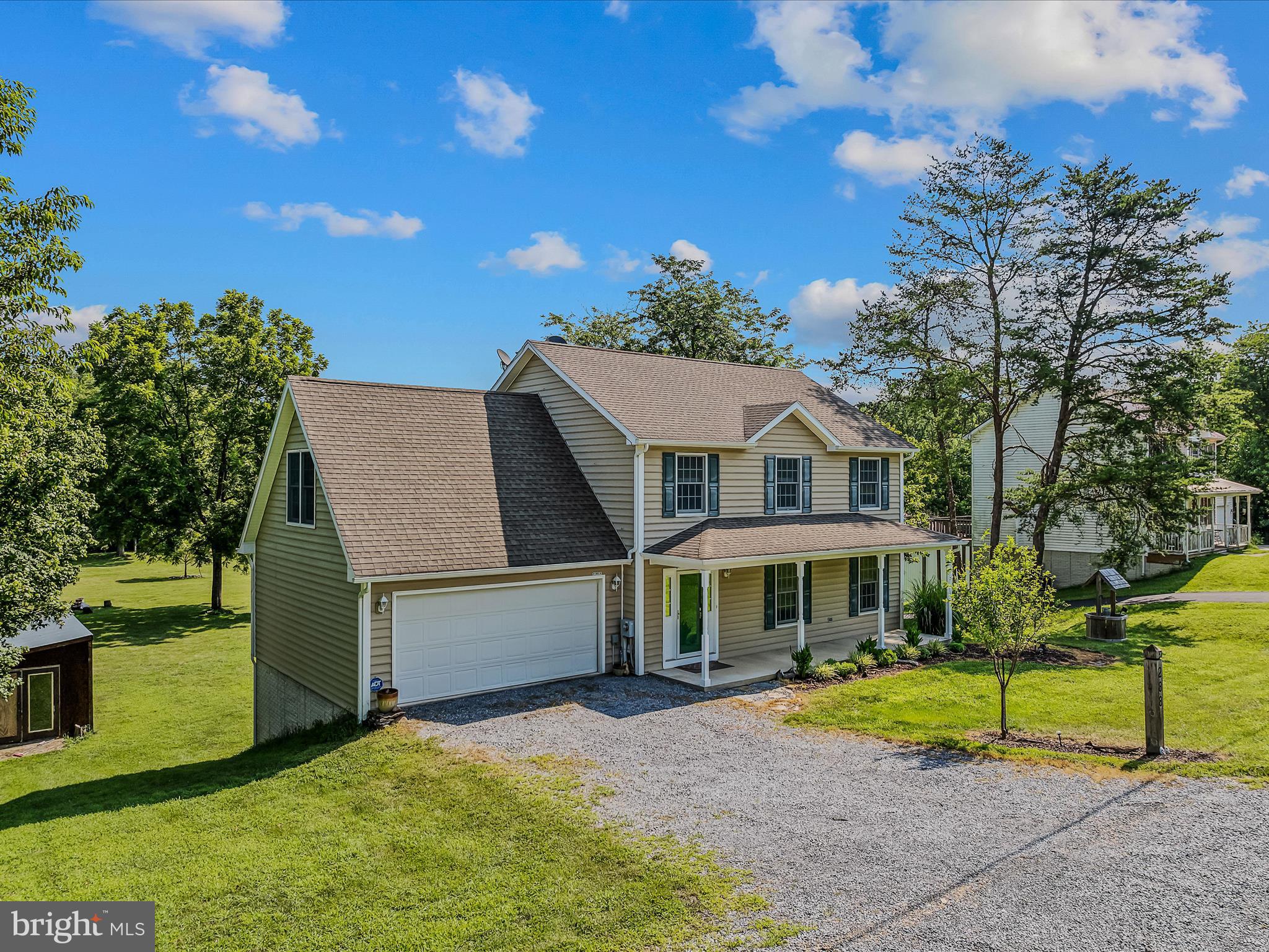 HIDDEN RIVER - Residential