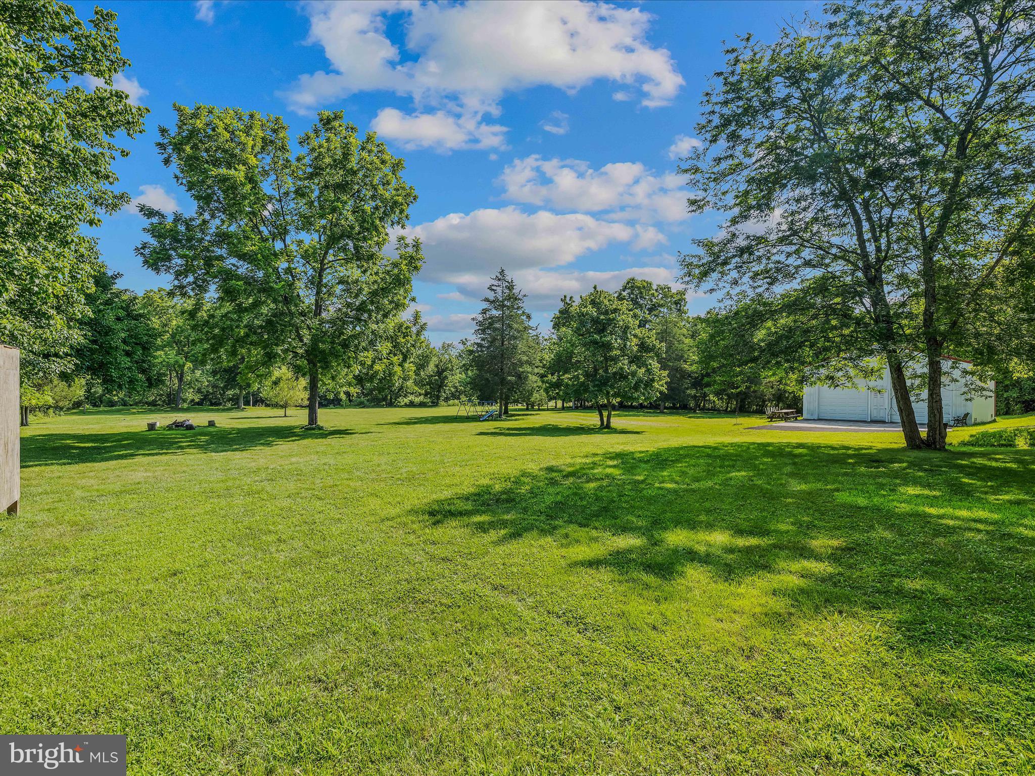 HIDDEN RIVER - Residential