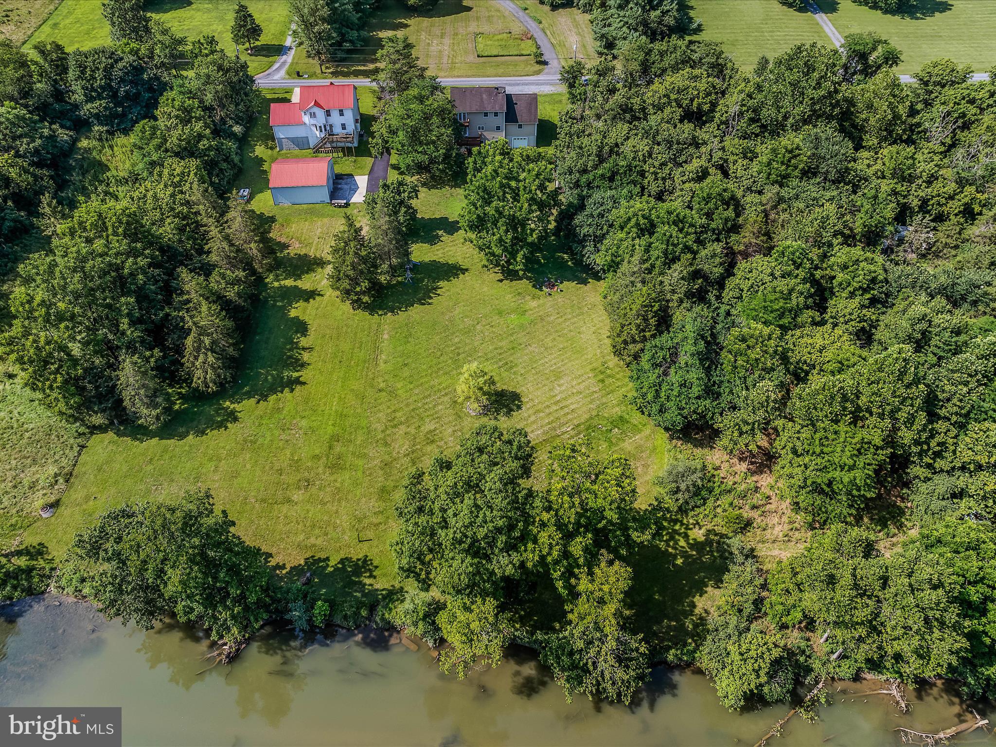 HIDDEN RIVER - Residential