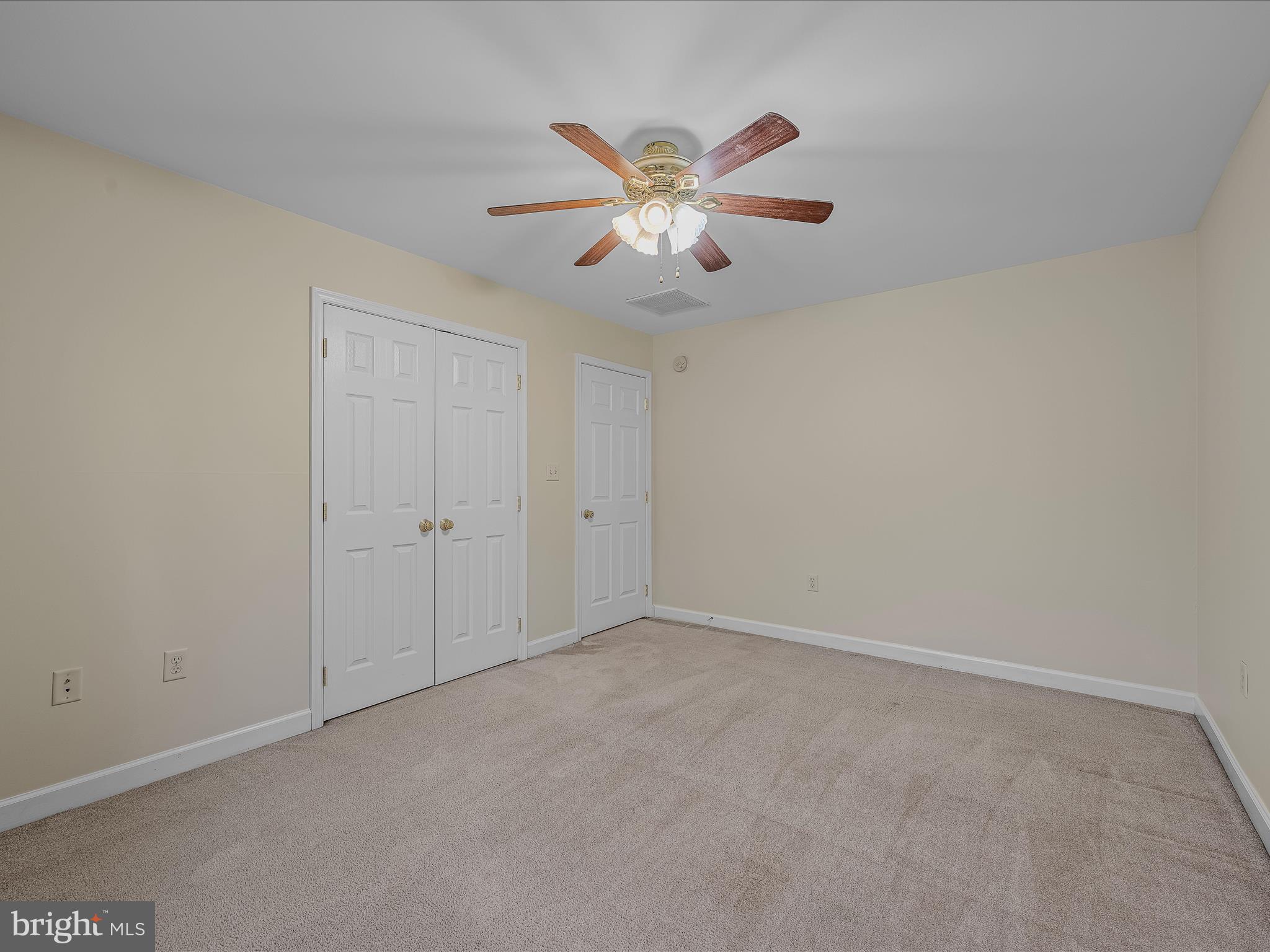 HIDDEN RIVER - Residential