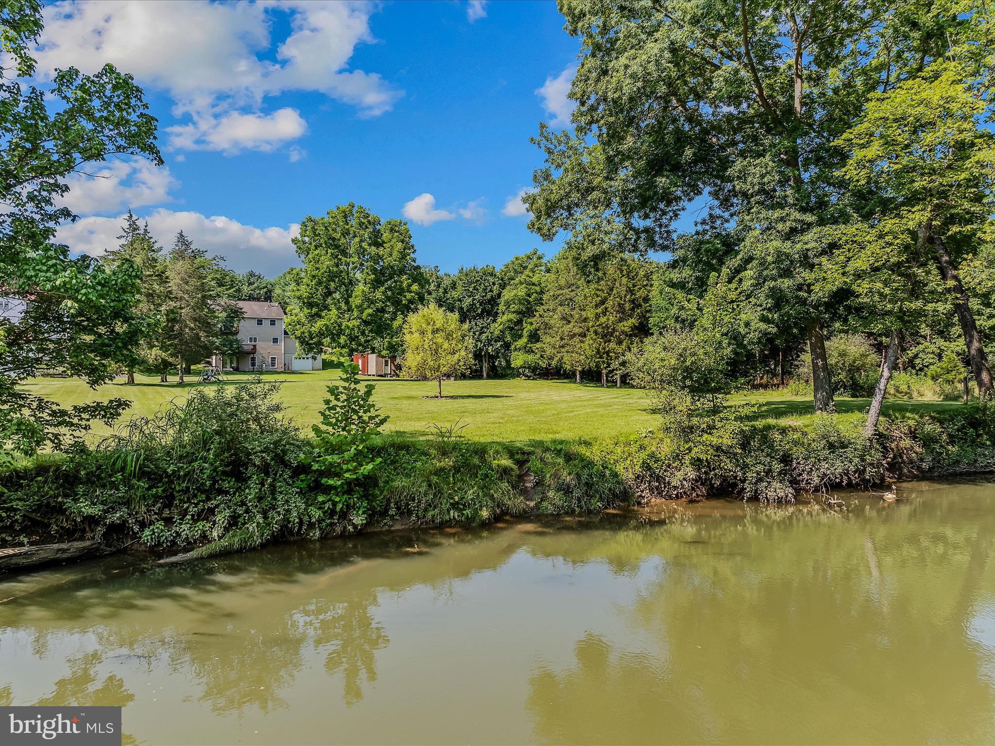 HIDDEN RIVER - Residential