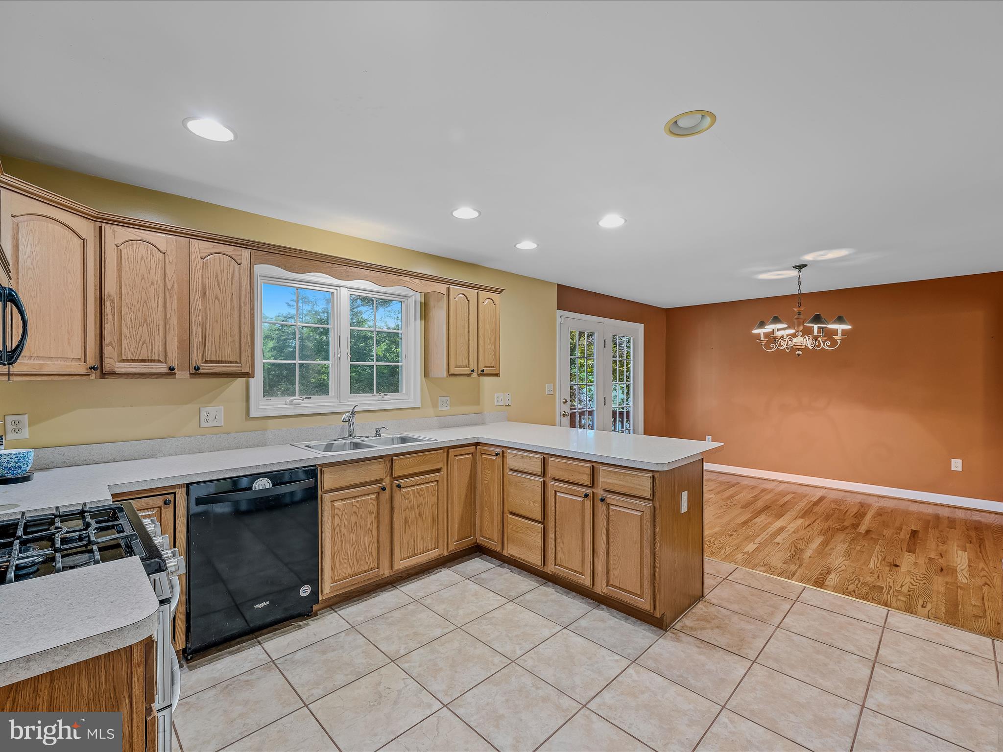 HIDDEN RIVER - Residential