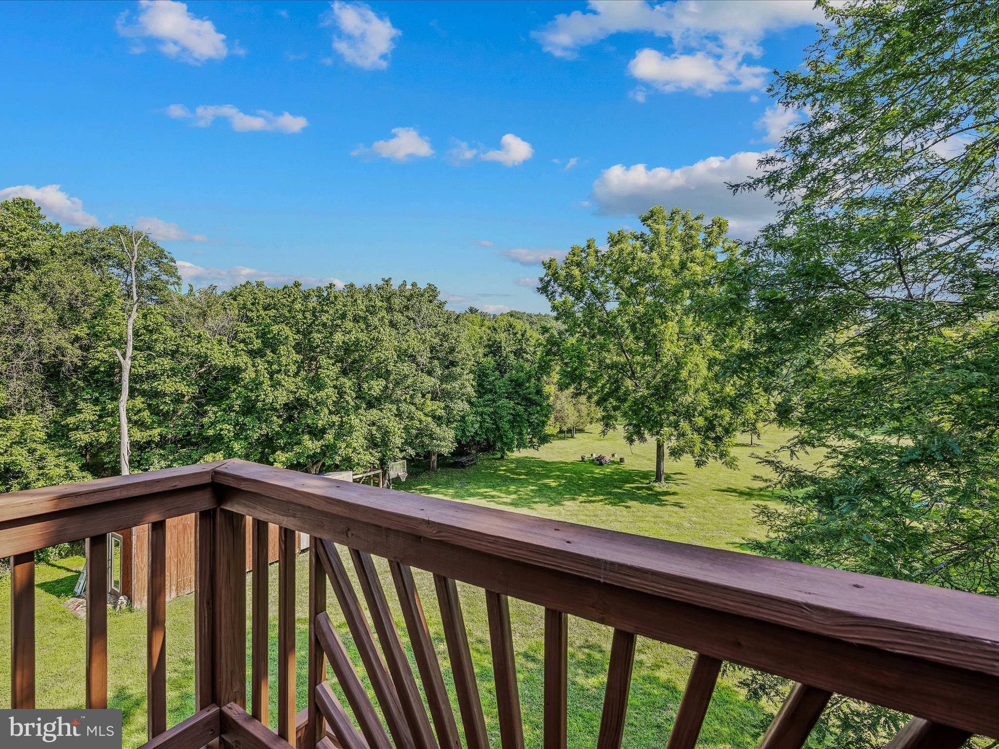 HIDDEN RIVER - Residential