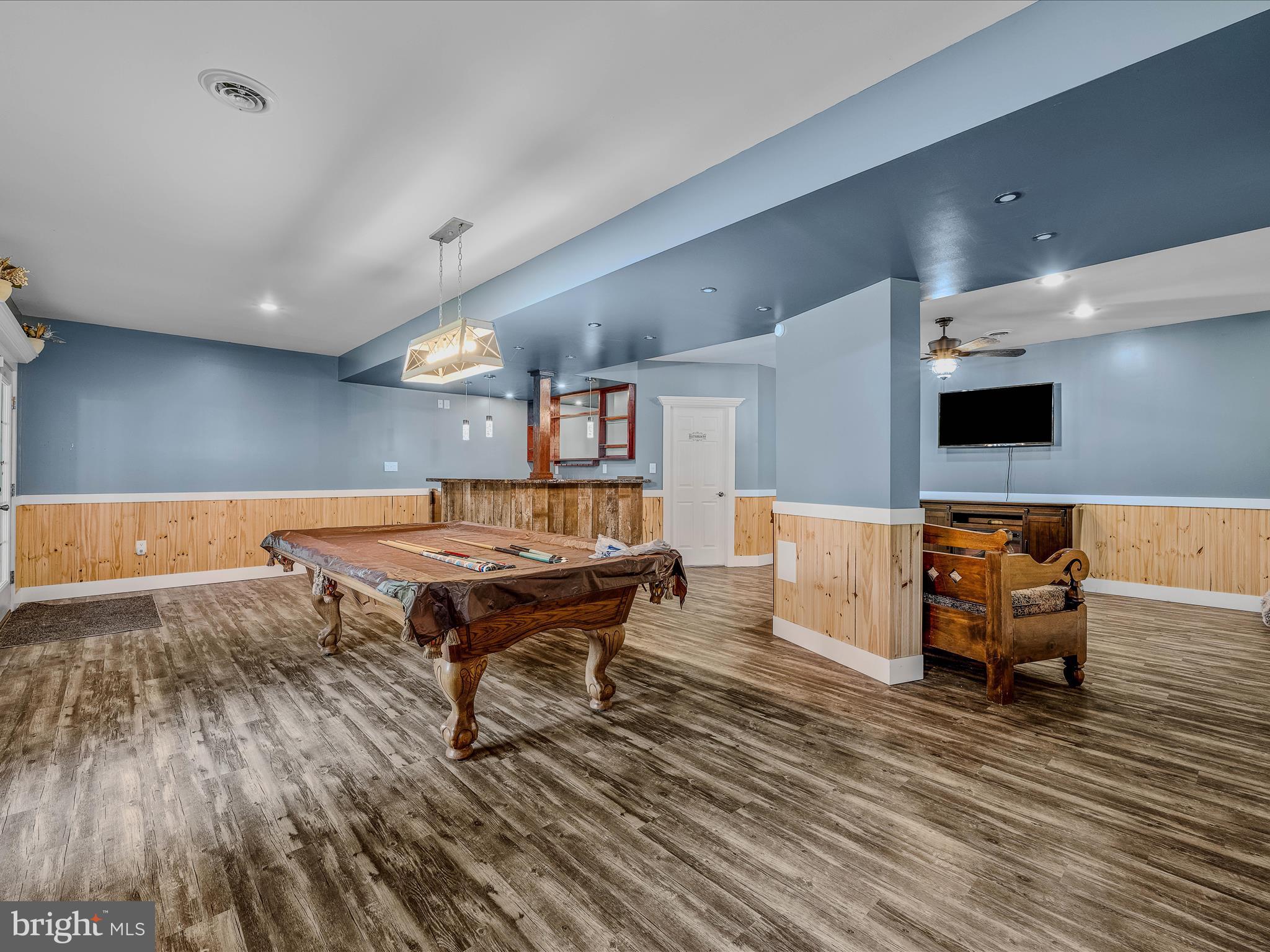 HIDDEN RIVER - Residential