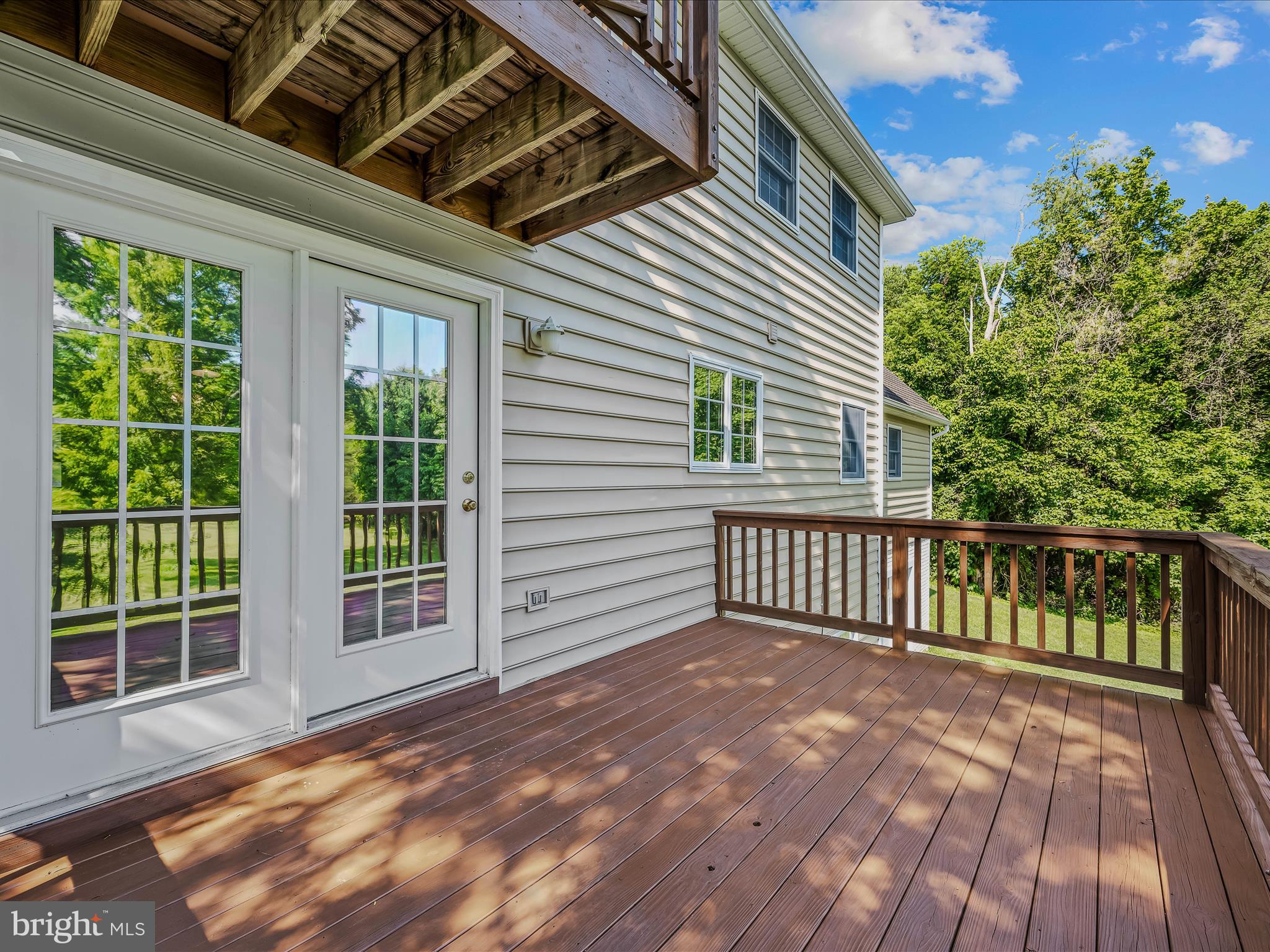 HIDDEN RIVER - Residential