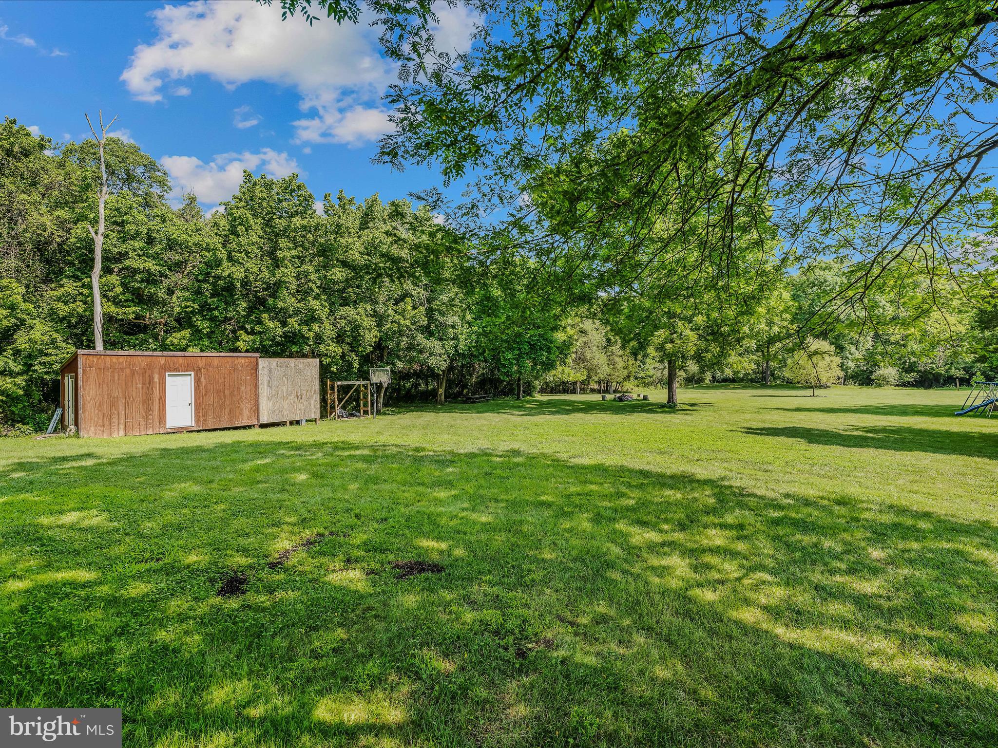 HIDDEN RIVER - Residential