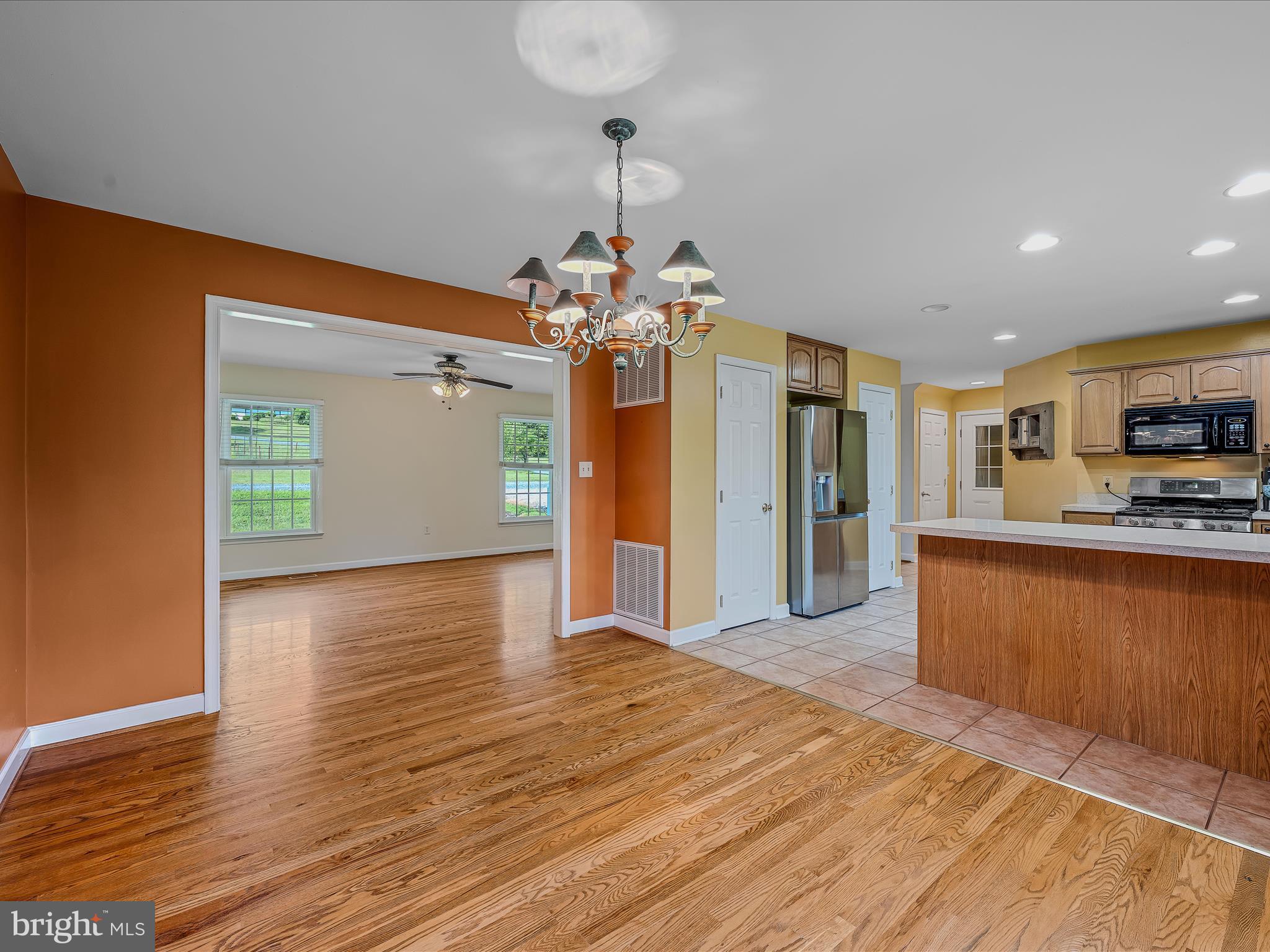 HIDDEN RIVER - Residential