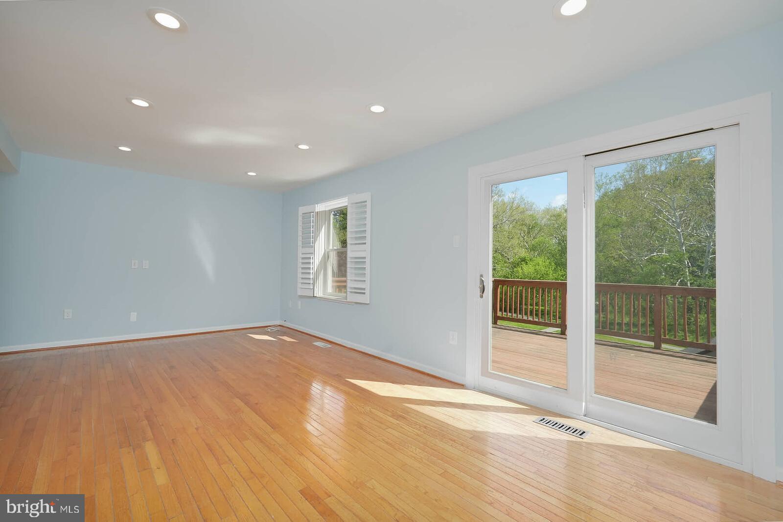 ROCKSHIRE TOWNHOMES - Residential