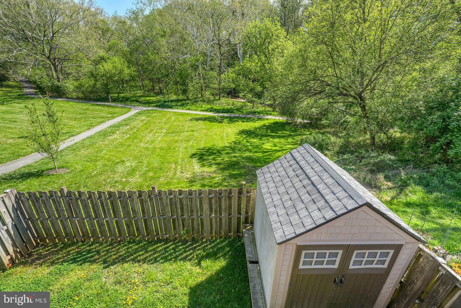 ROCKSHIRE TOWNHOMES - Residential