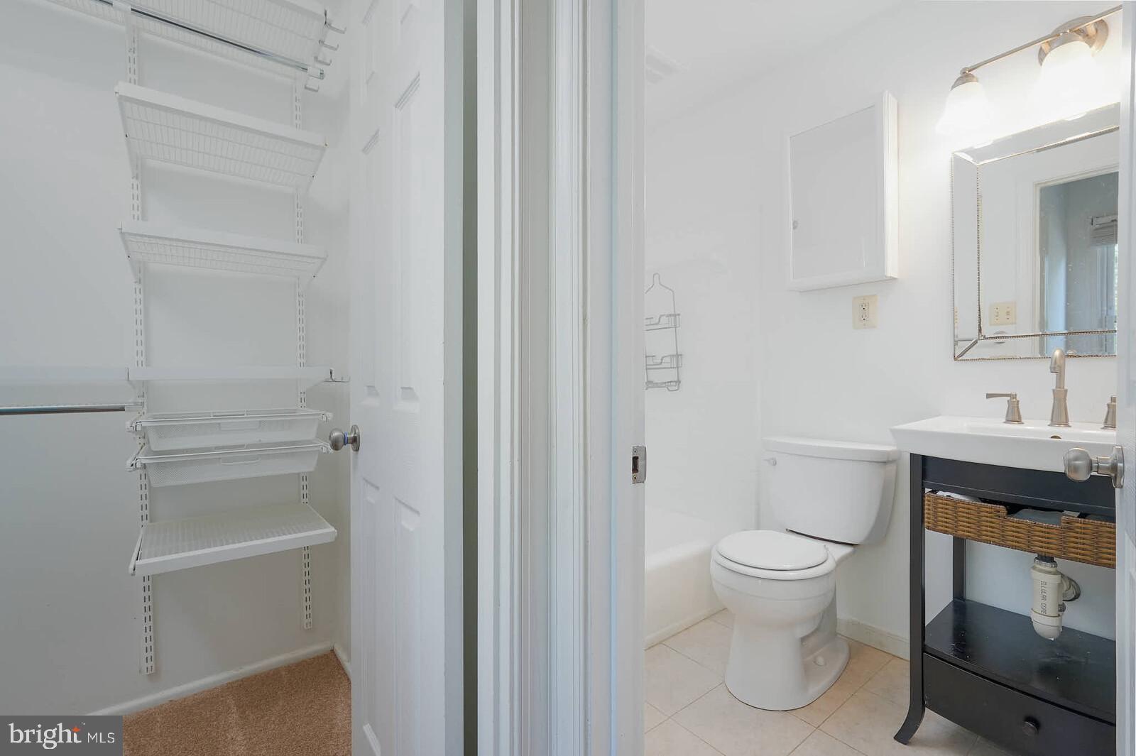 ROCKSHIRE TOWNHOMES - Residential