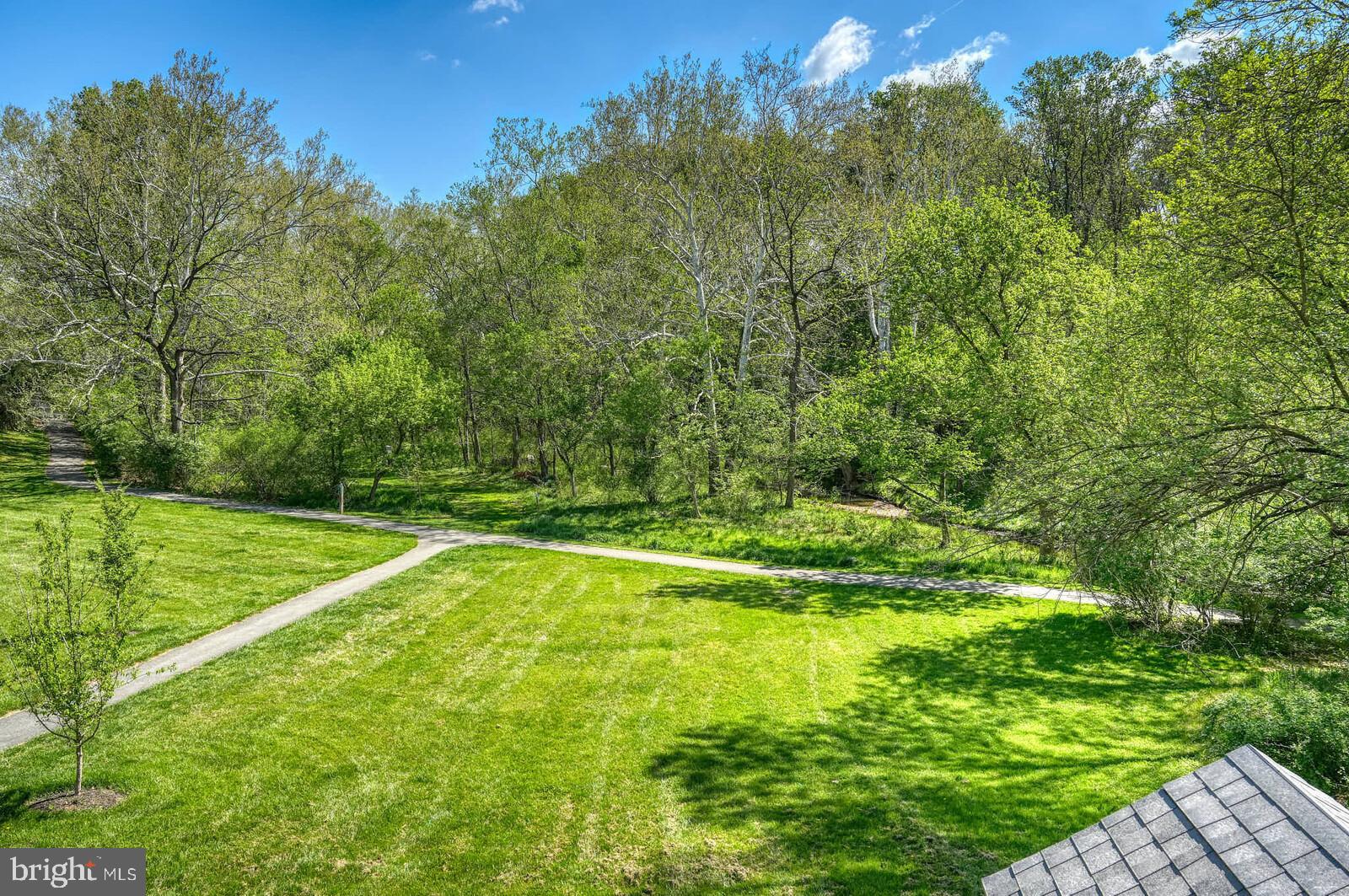 ROCKSHIRE TOWNHOMES - Residential