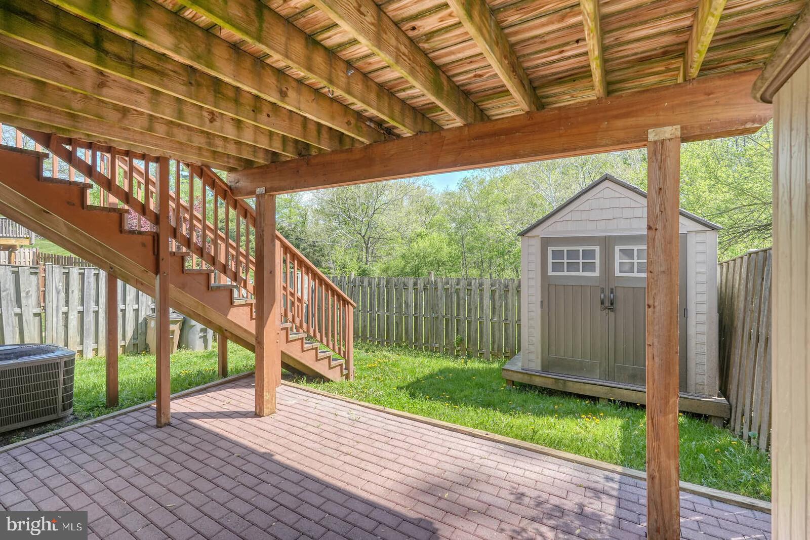 ROCKSHIRE TOWNHOMES - Residential