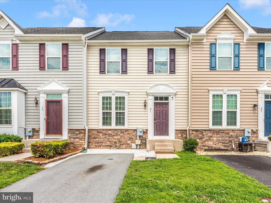 Rent this beautiful townhome just minutes from I-81, shopping, and dining! This home offers 3 bedrooms, 3 full bathrooms, and a newly finished basement with a full bath—perfect for a 4th bedroom, guest suite, or game room. Enjoy an open floor plan with fresh paint, a large eat-in kitchen, center island, and bright dining space with sliding doors leading to a rear deck and fully fenced backyard—great for entertaining and pets!
Upstairs, you'll find a spacious primary suite, two additional bedrooms, a second full bath, and a convenient laundry area. ***Interior photos Coming Soon*** Schedule a Tour Today!