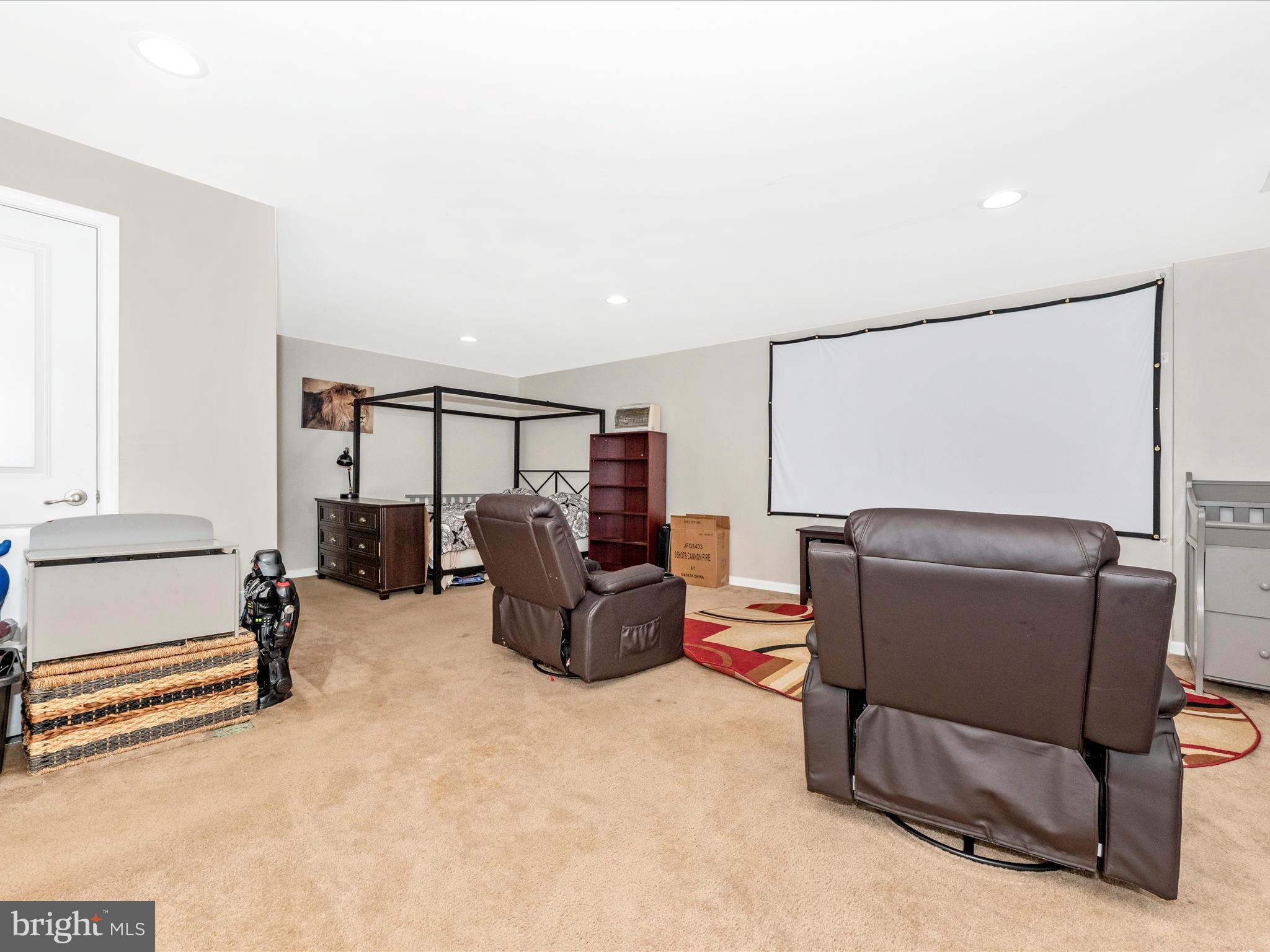 POTOMAC STATION - Residential Lease